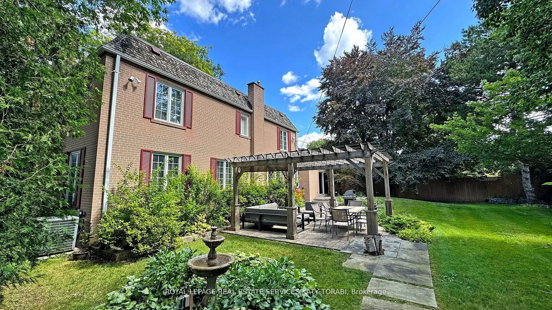 31 Saintfield Avenue