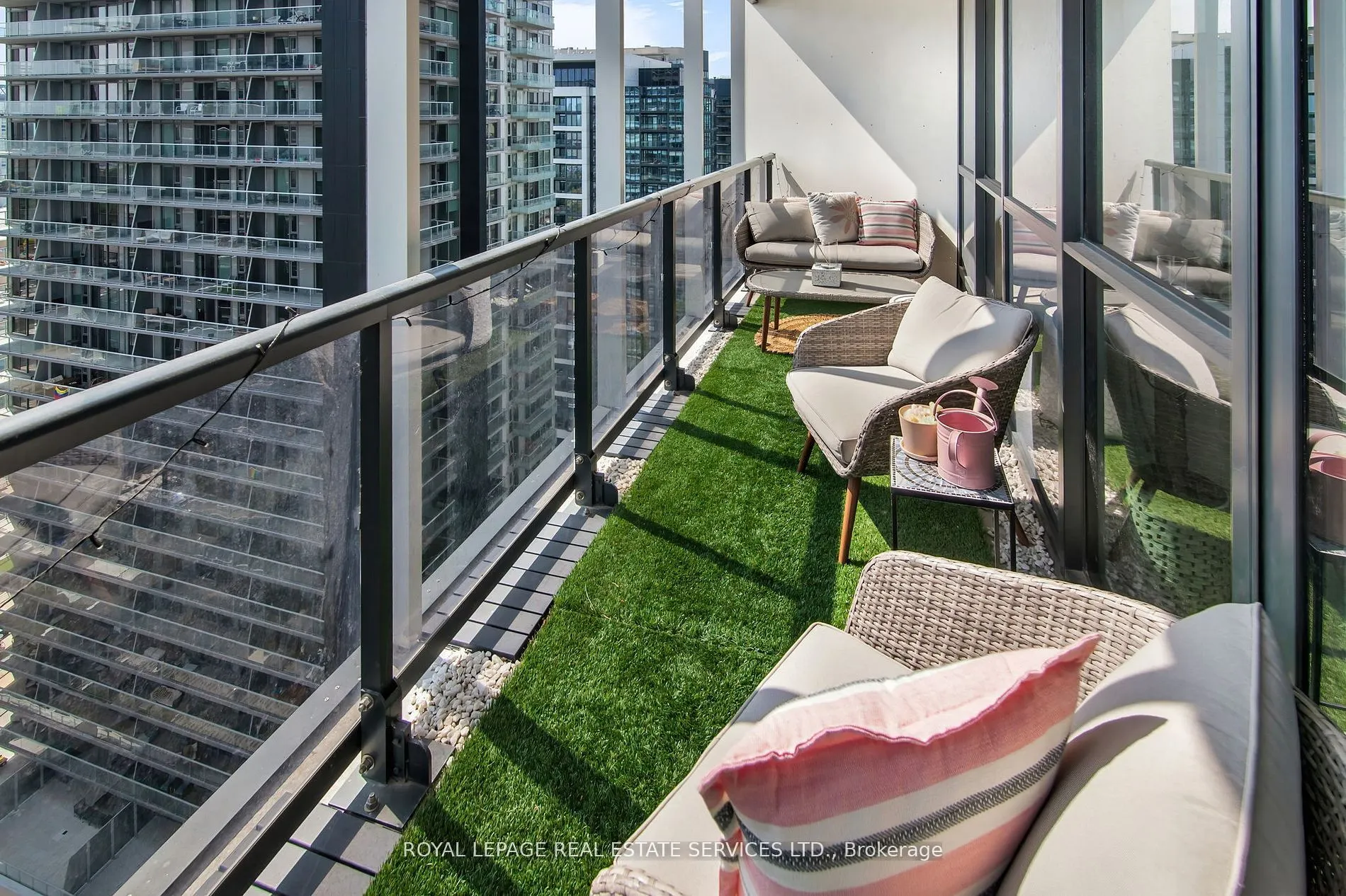50 Ordnance Street, #2302