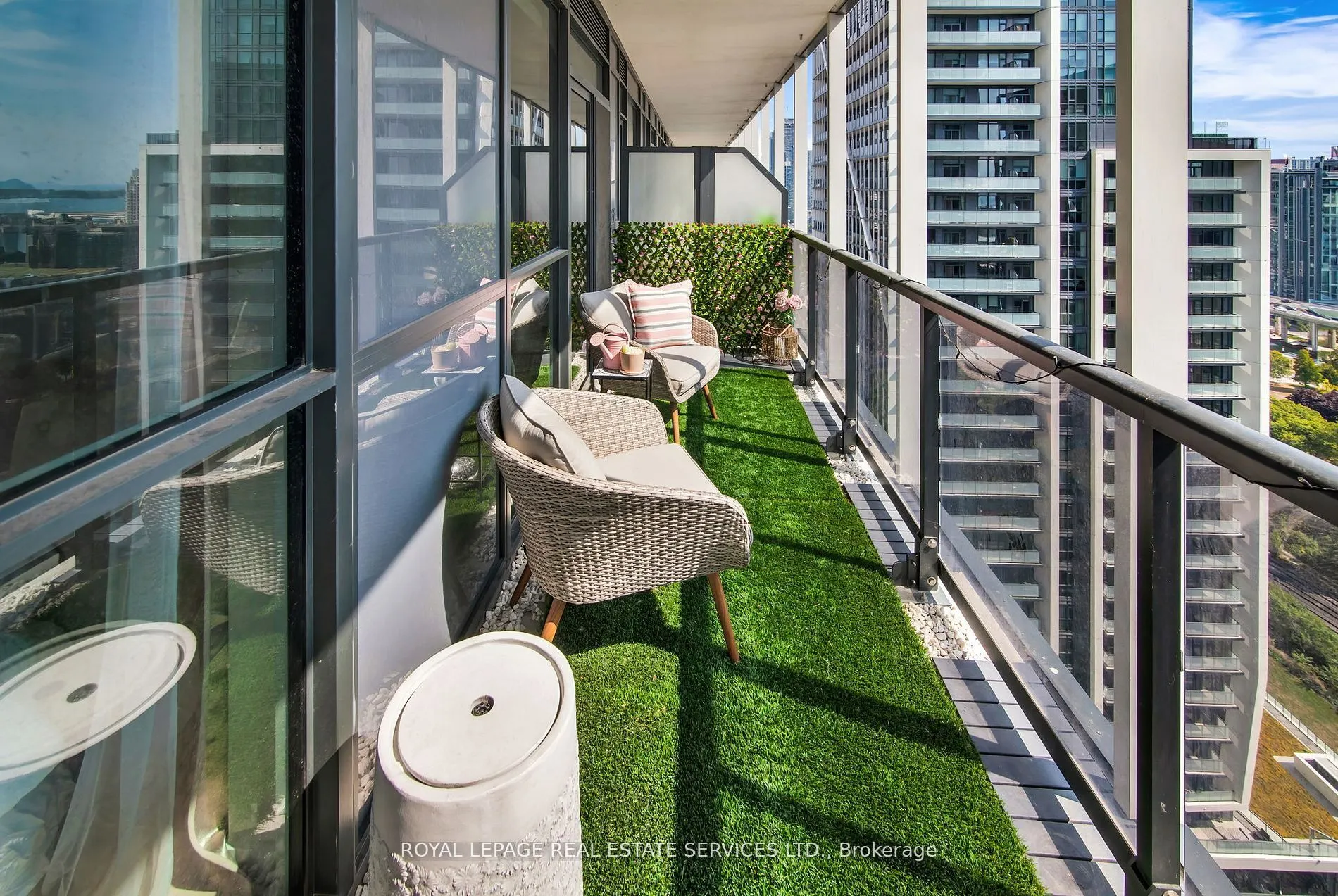 50 Ordnance Street, #2302