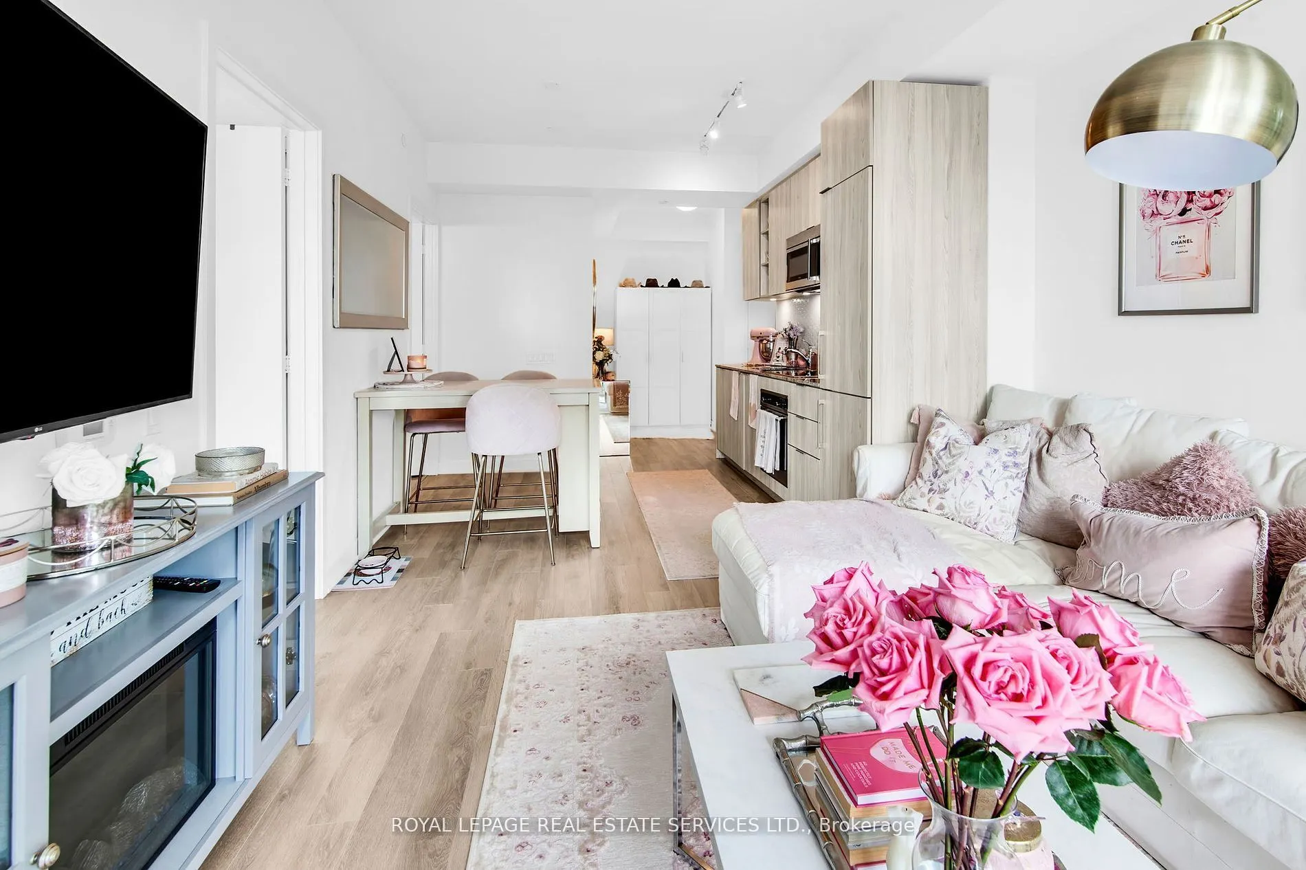 50 Ordnance Street, #2302