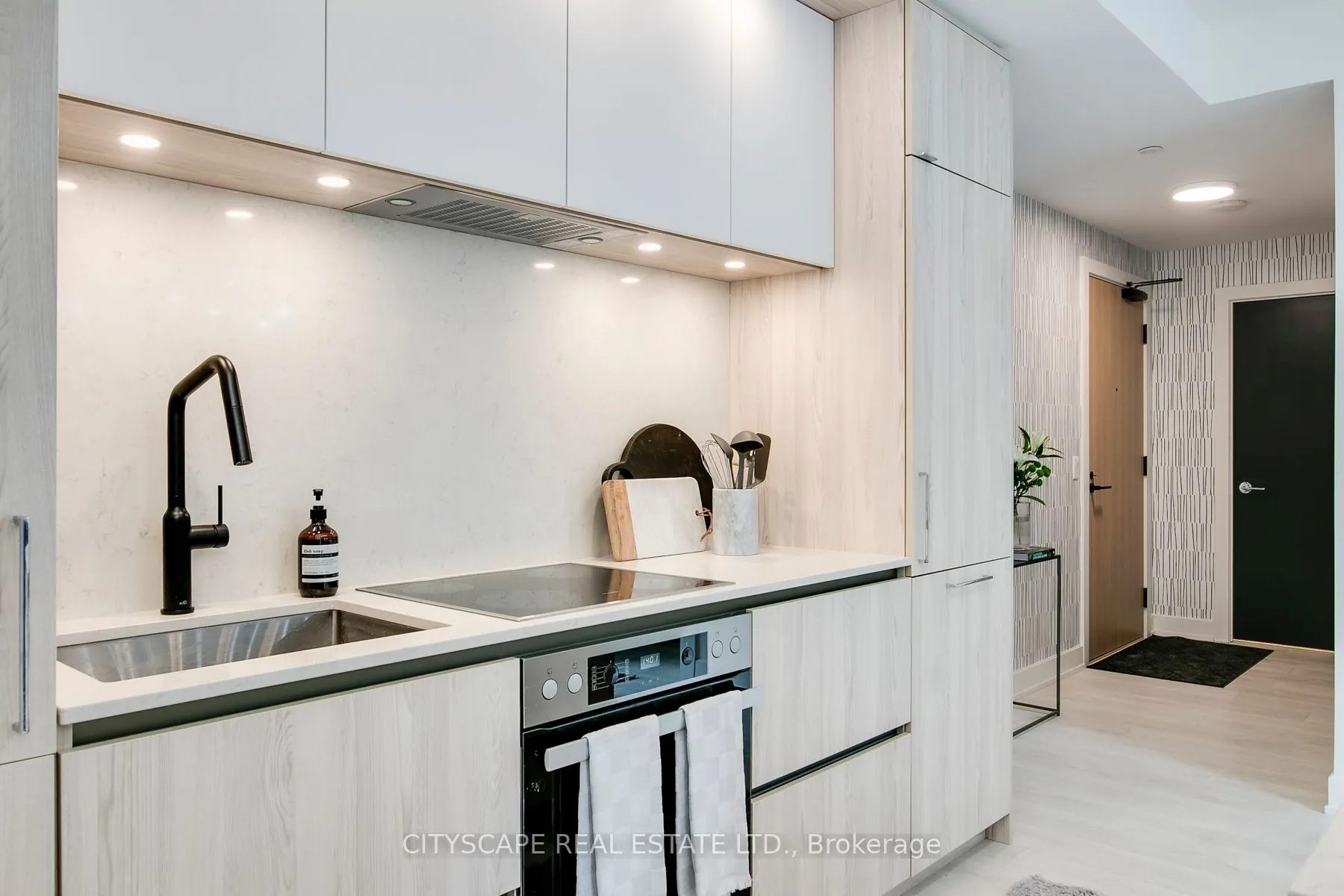 15 Mercer Street, #708