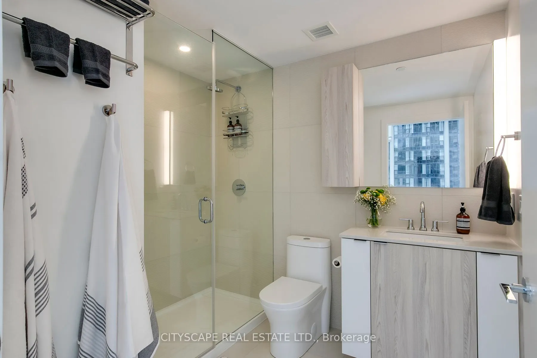 15 Mercer Street, #708