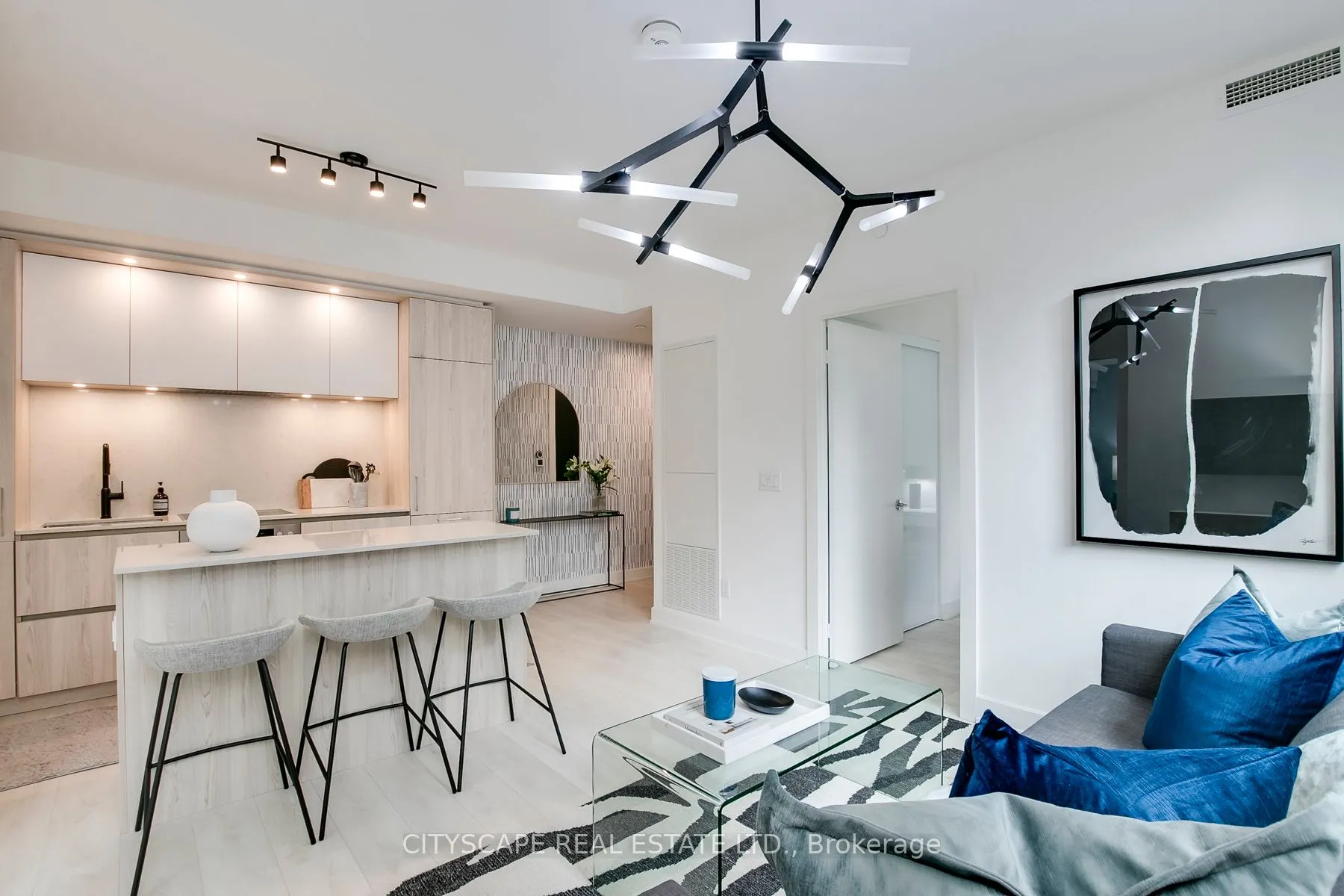 15 Mercer Street, #708