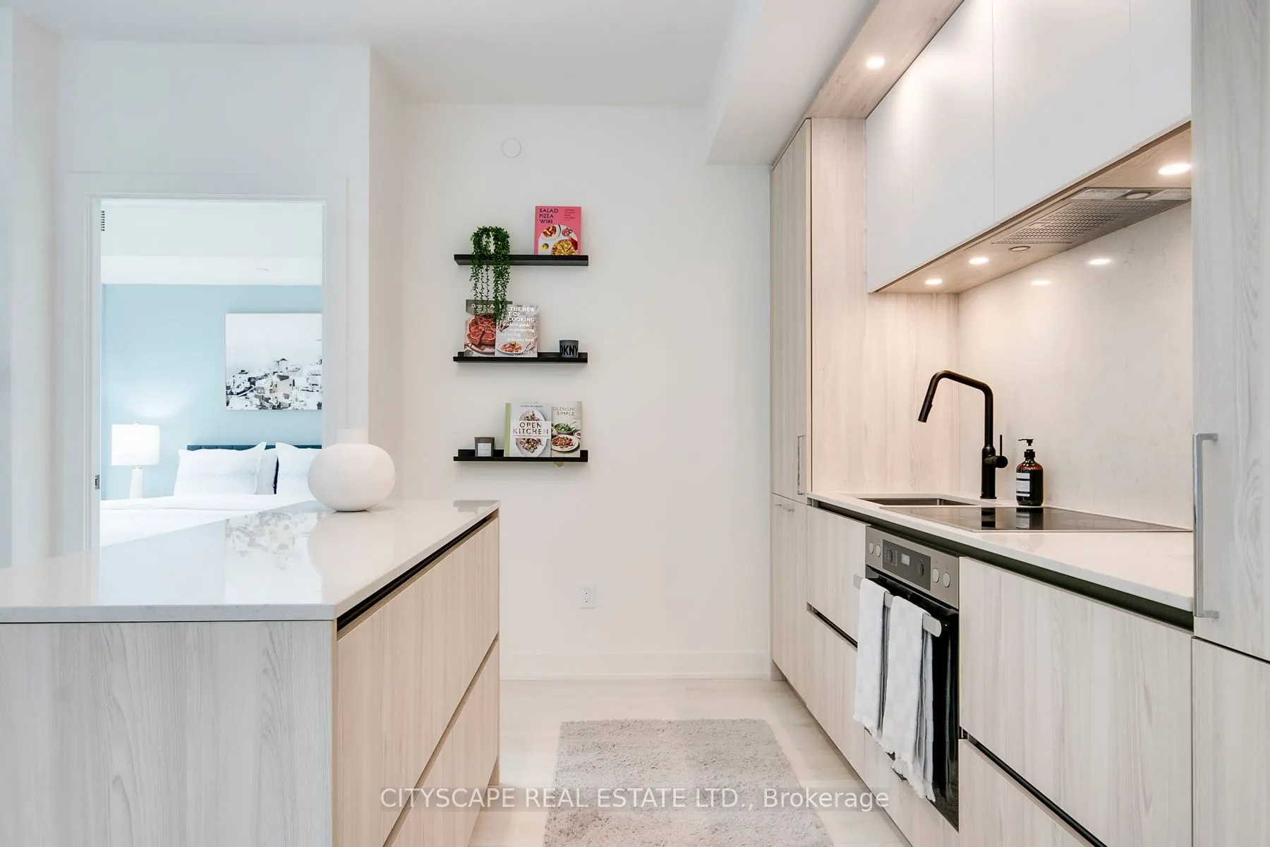 15 Mercer Street, #708