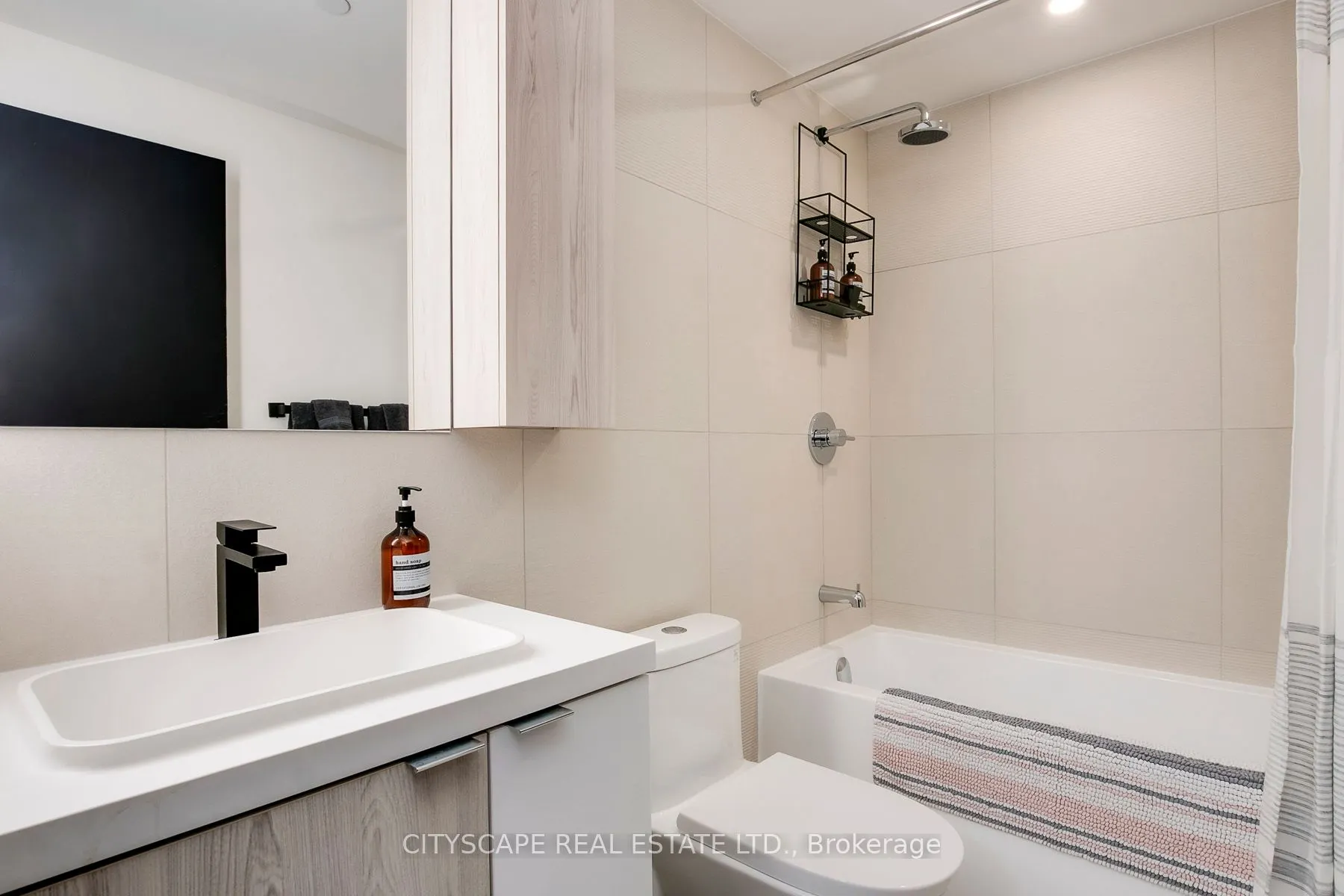 15 Mercer Street, #708