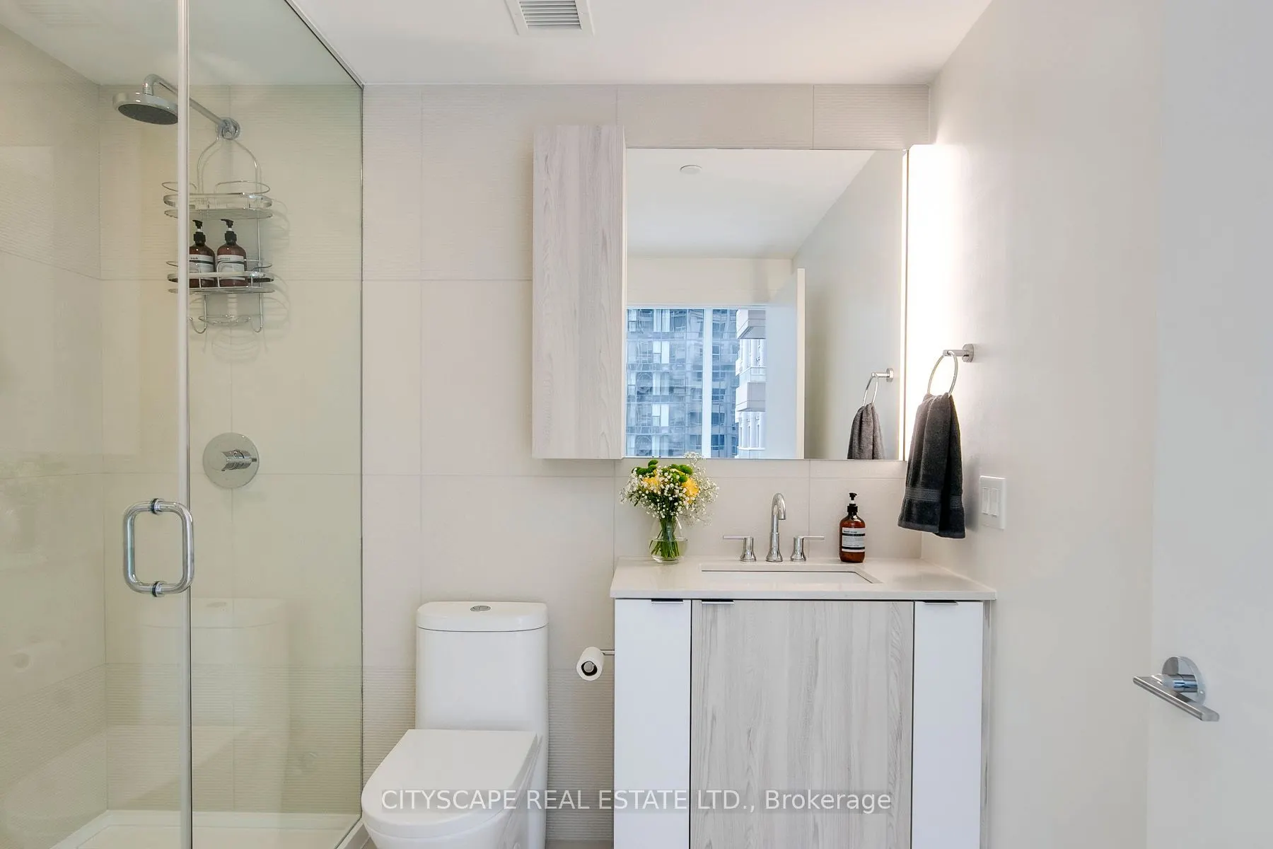 15 Mercer Street, #708