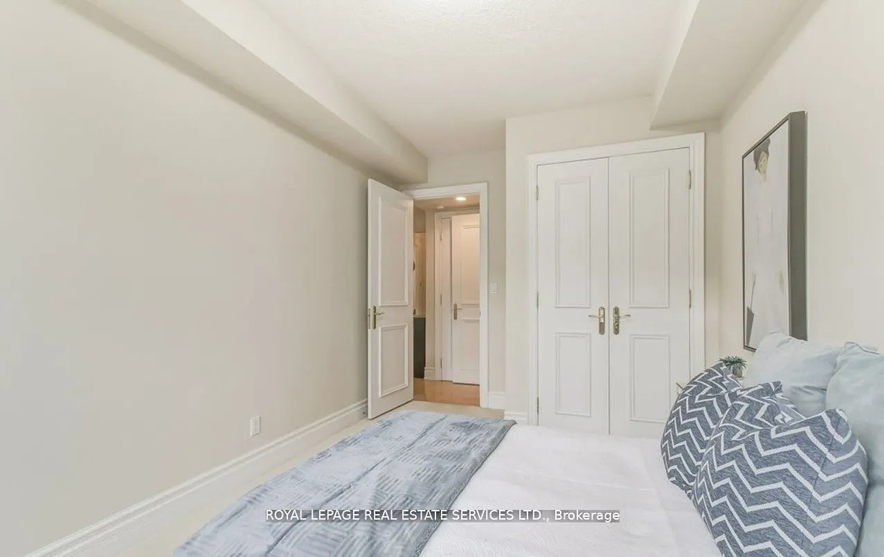 10 Old York Mills Road, #209
