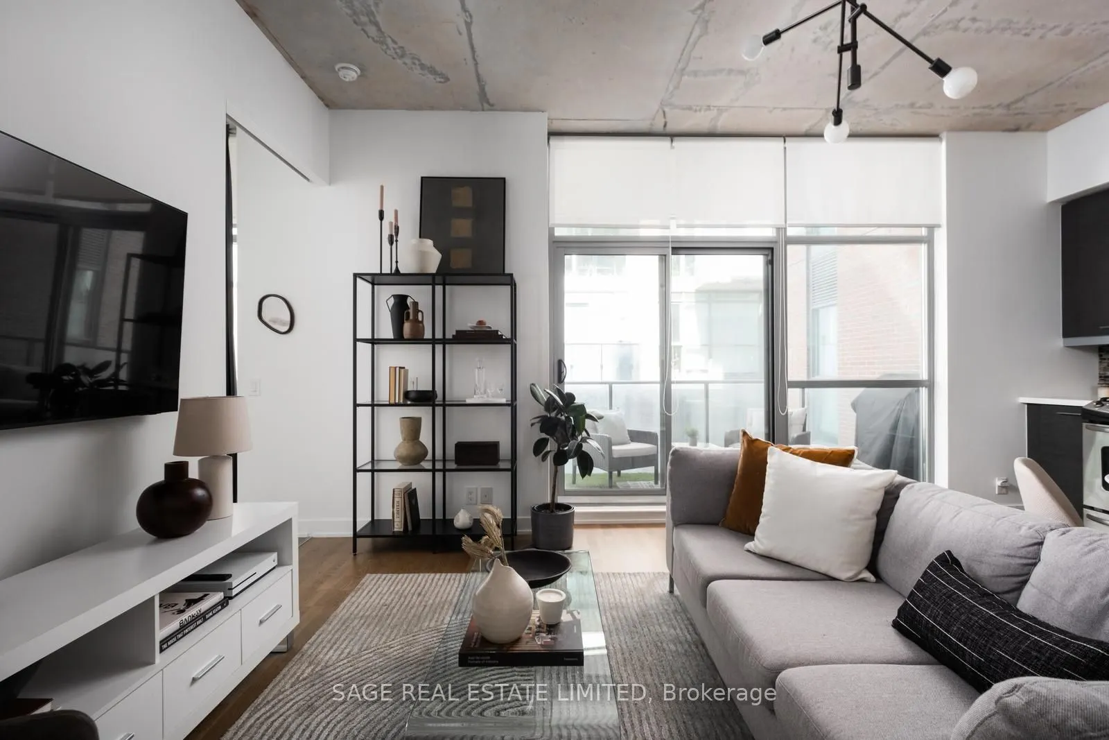 2 Gladstone Avenue, #401