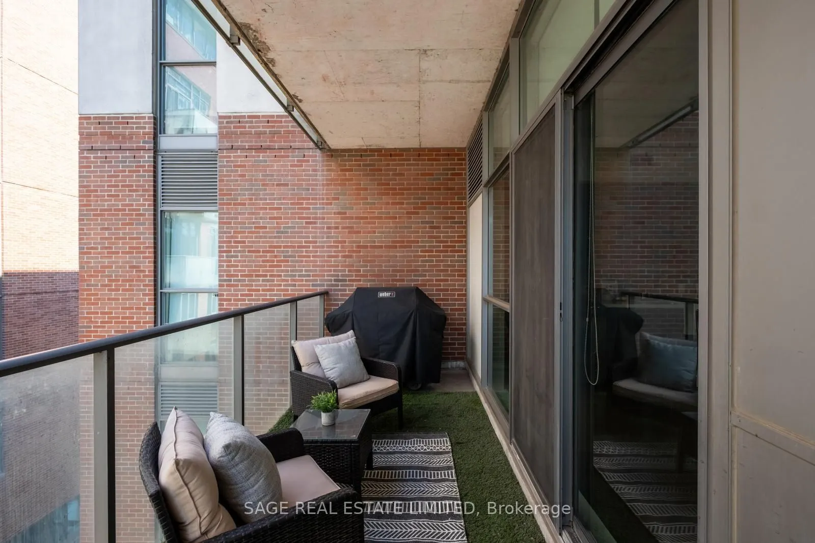 2 Gladstone Avenue, #401