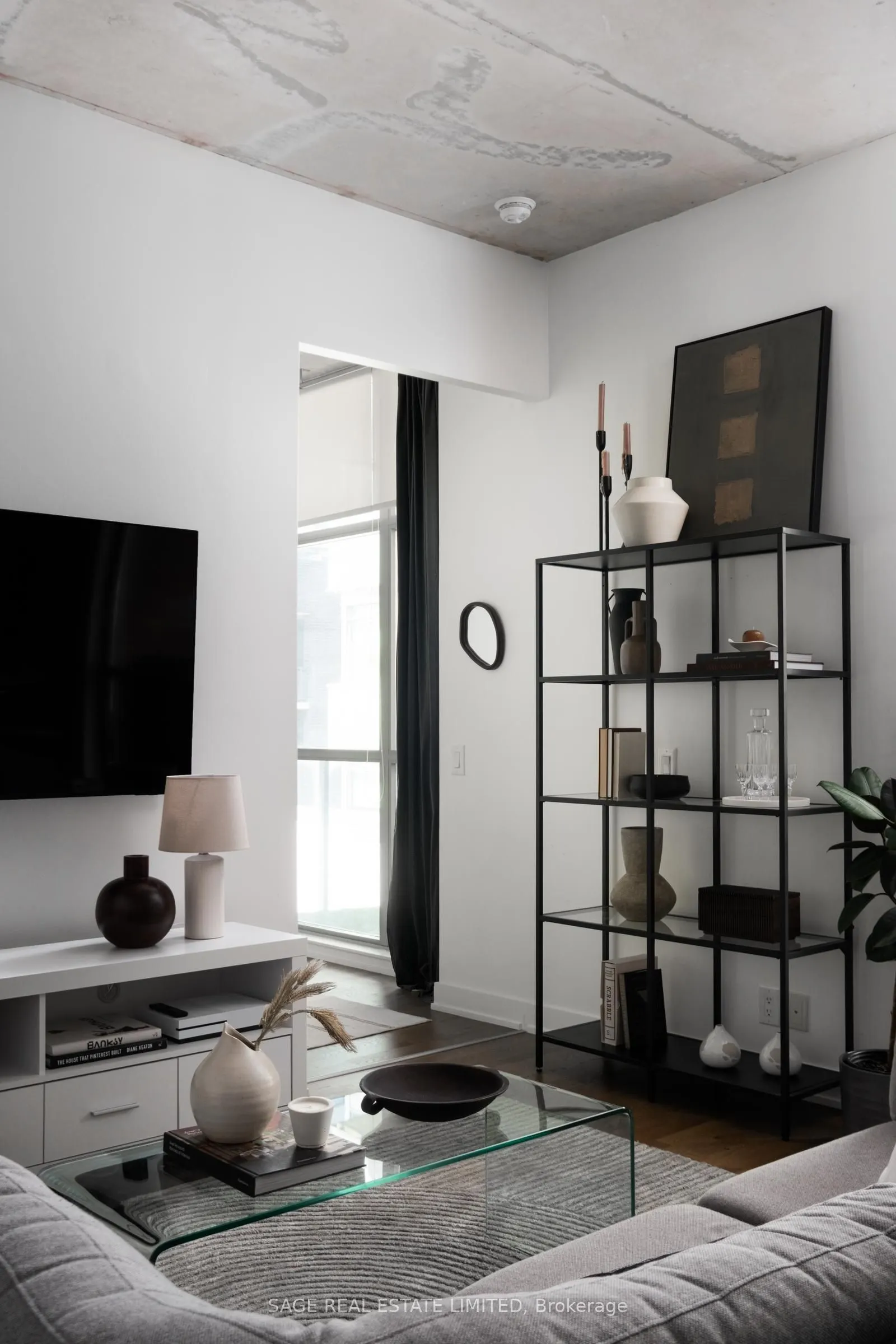 2 Gladstone Avenue, #401