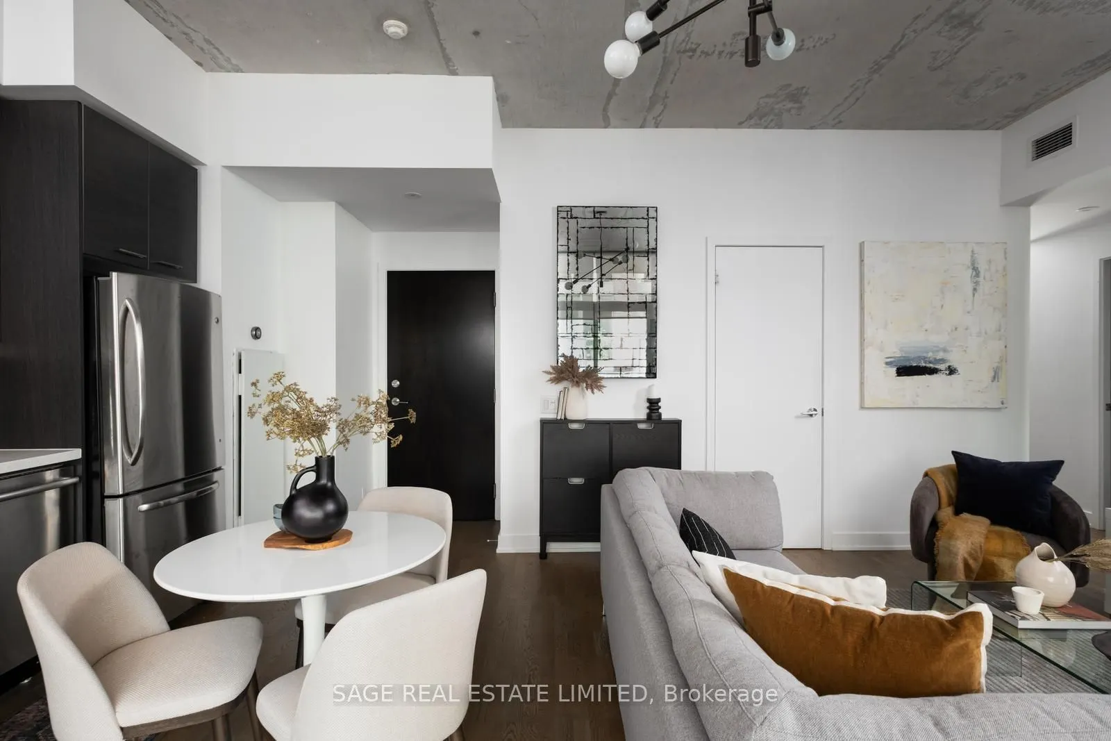 2 Gladstone Avenue, #401