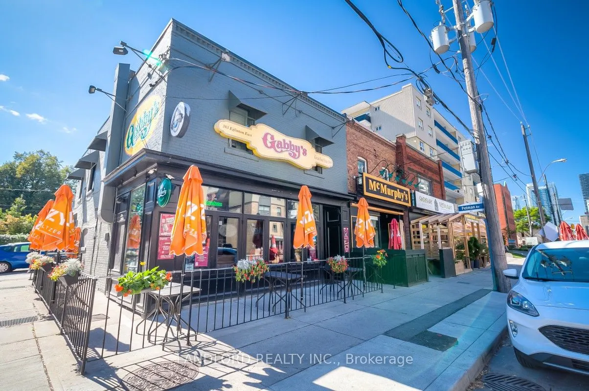 420 Eglinton Avenue E, #305