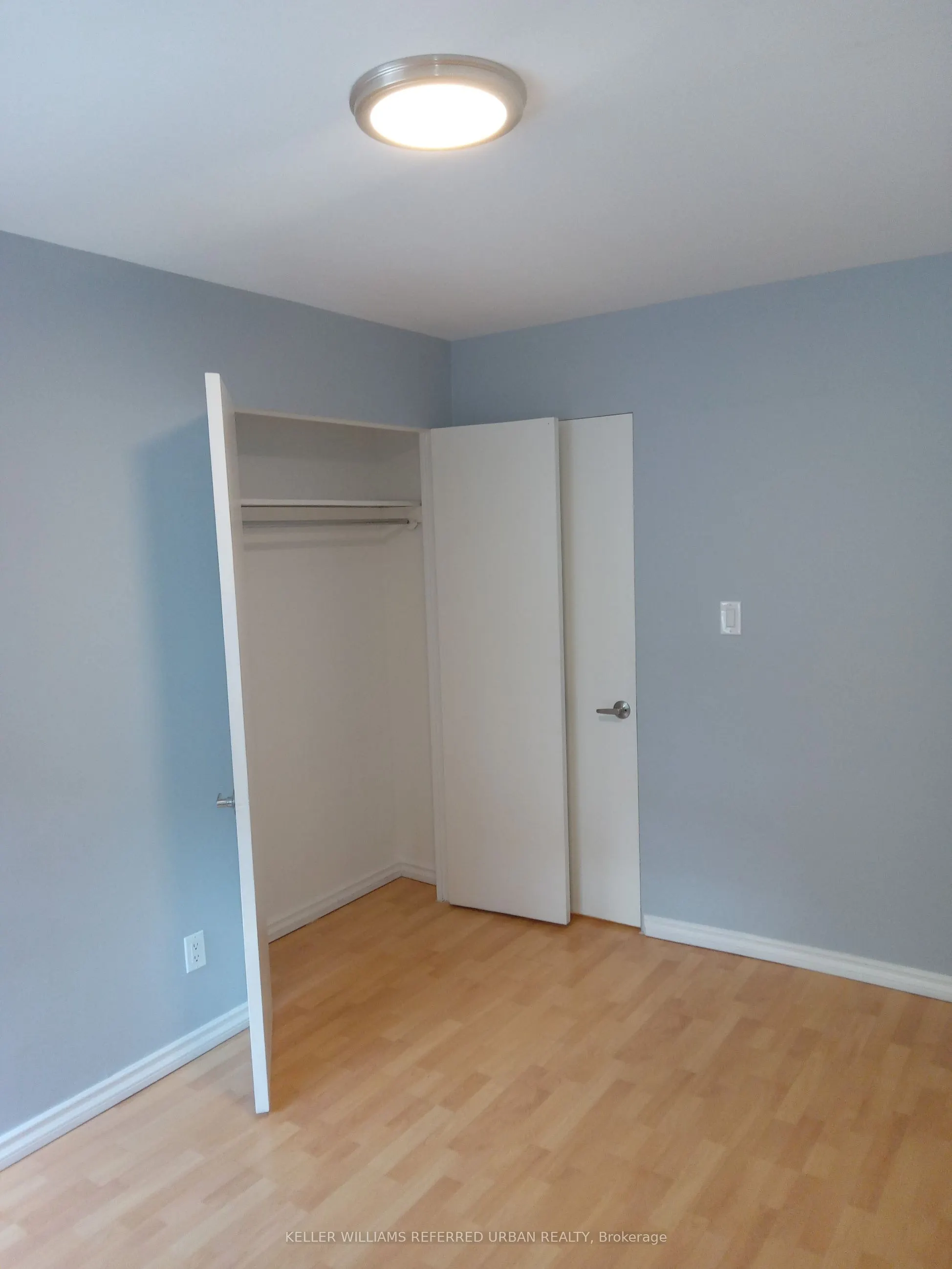 464 Summerhill Avenue E, #14