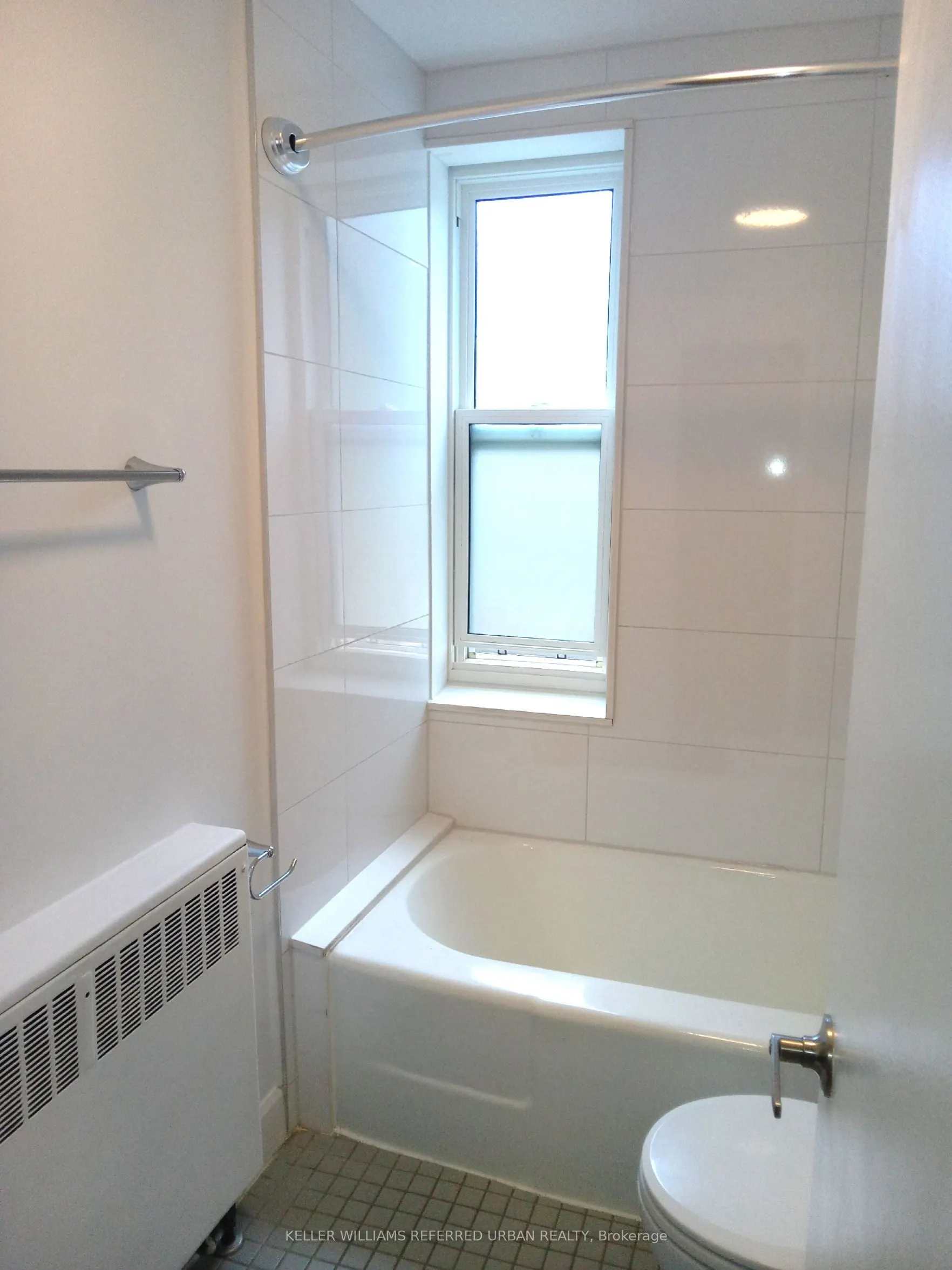 464 Summerhill Avenue E, #14