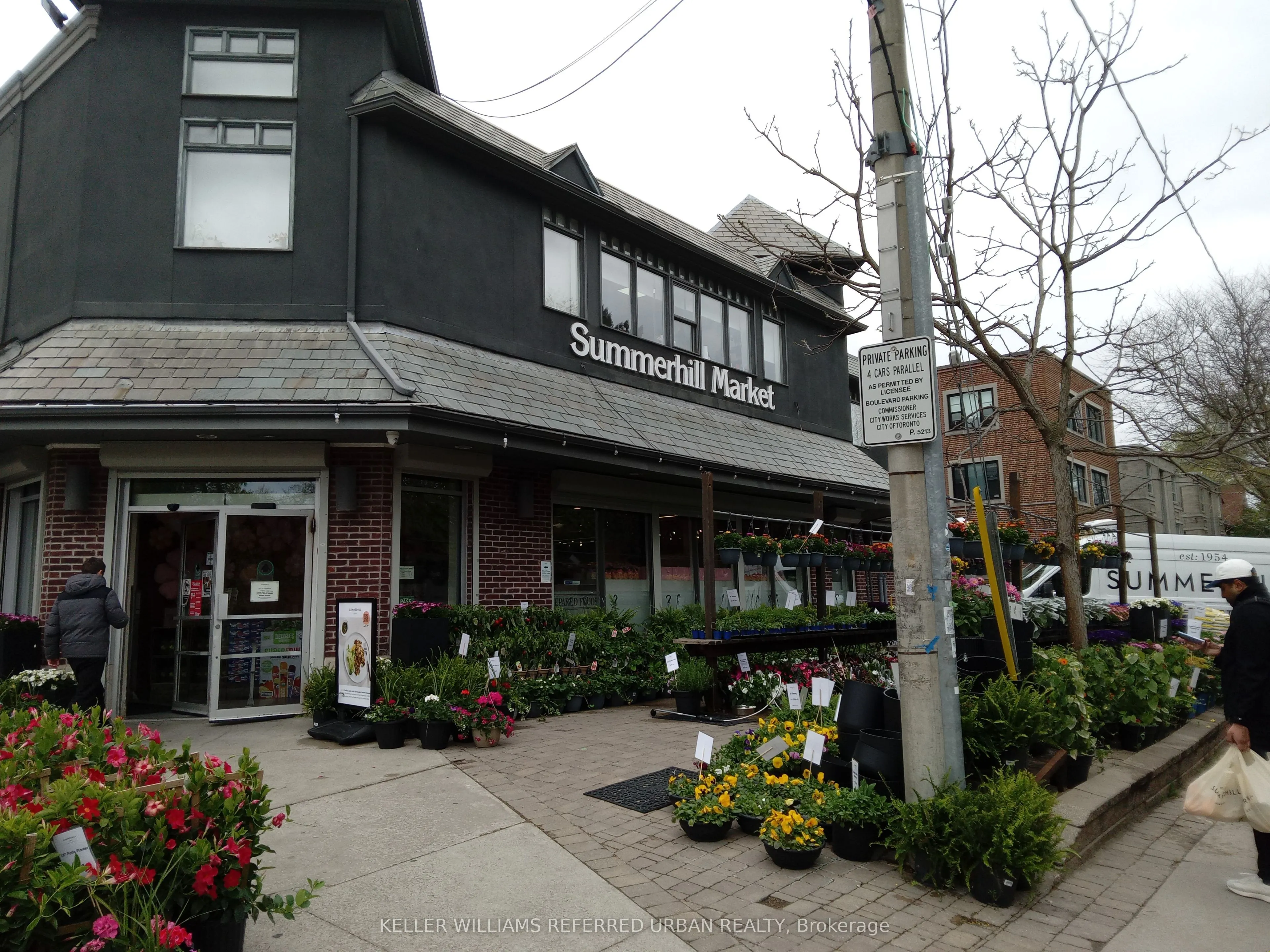 464 Summerhill Avenue E, #14