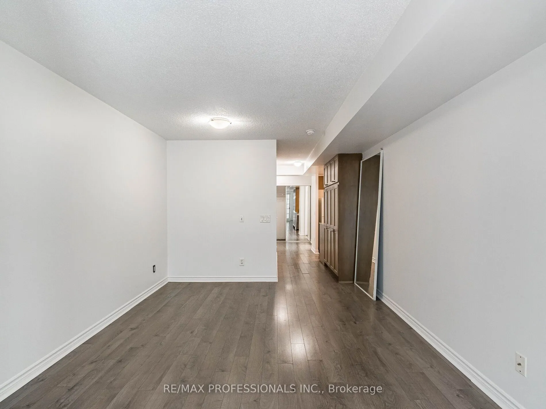 763 Bay Street, #707