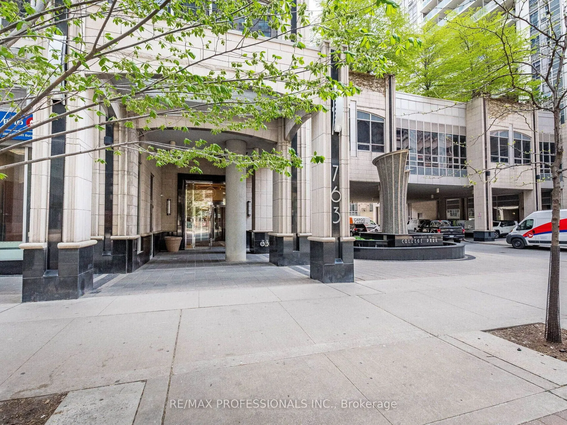 763 Bay Street, #707