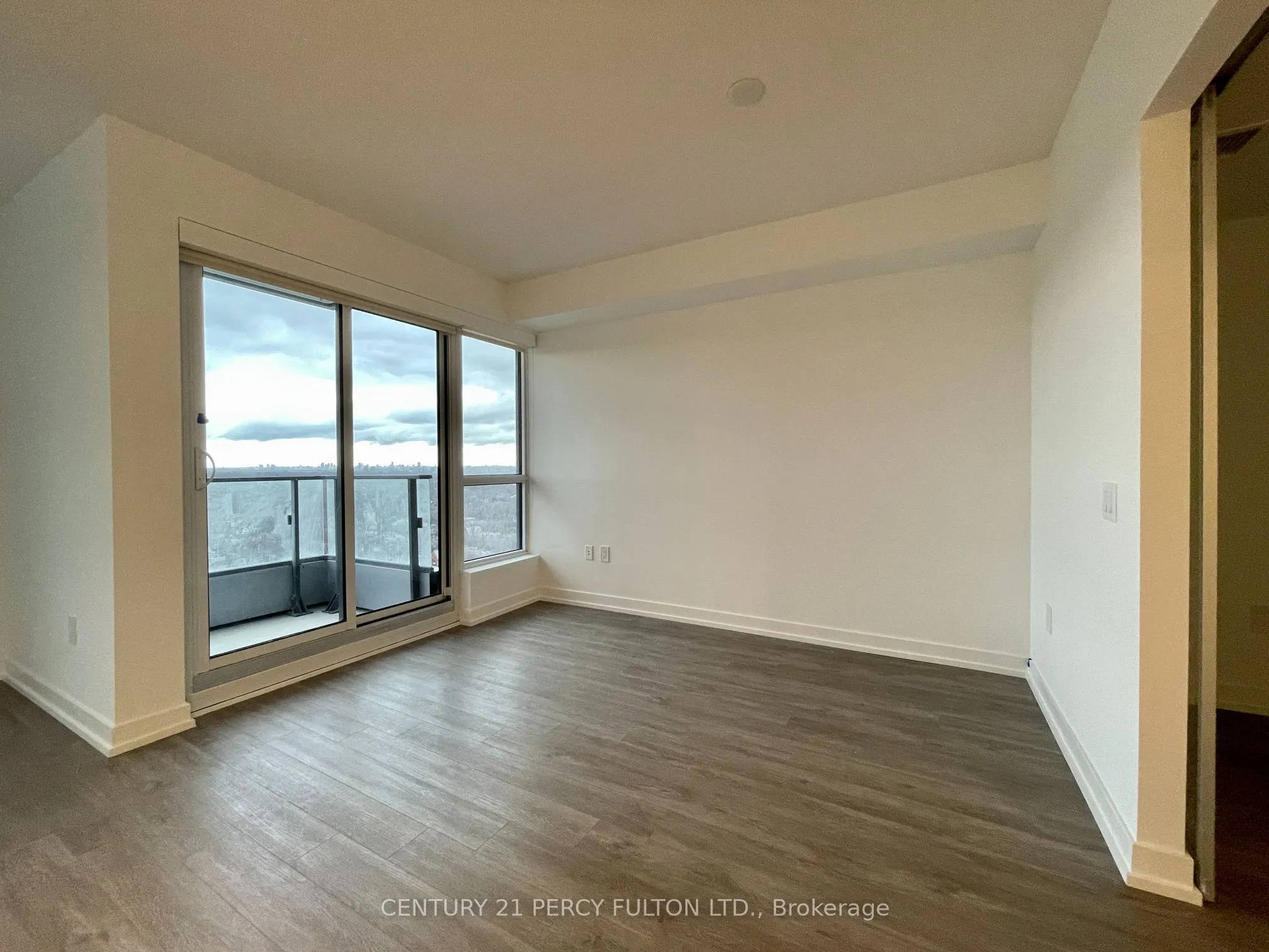 395 Bloor Street E, #2206
