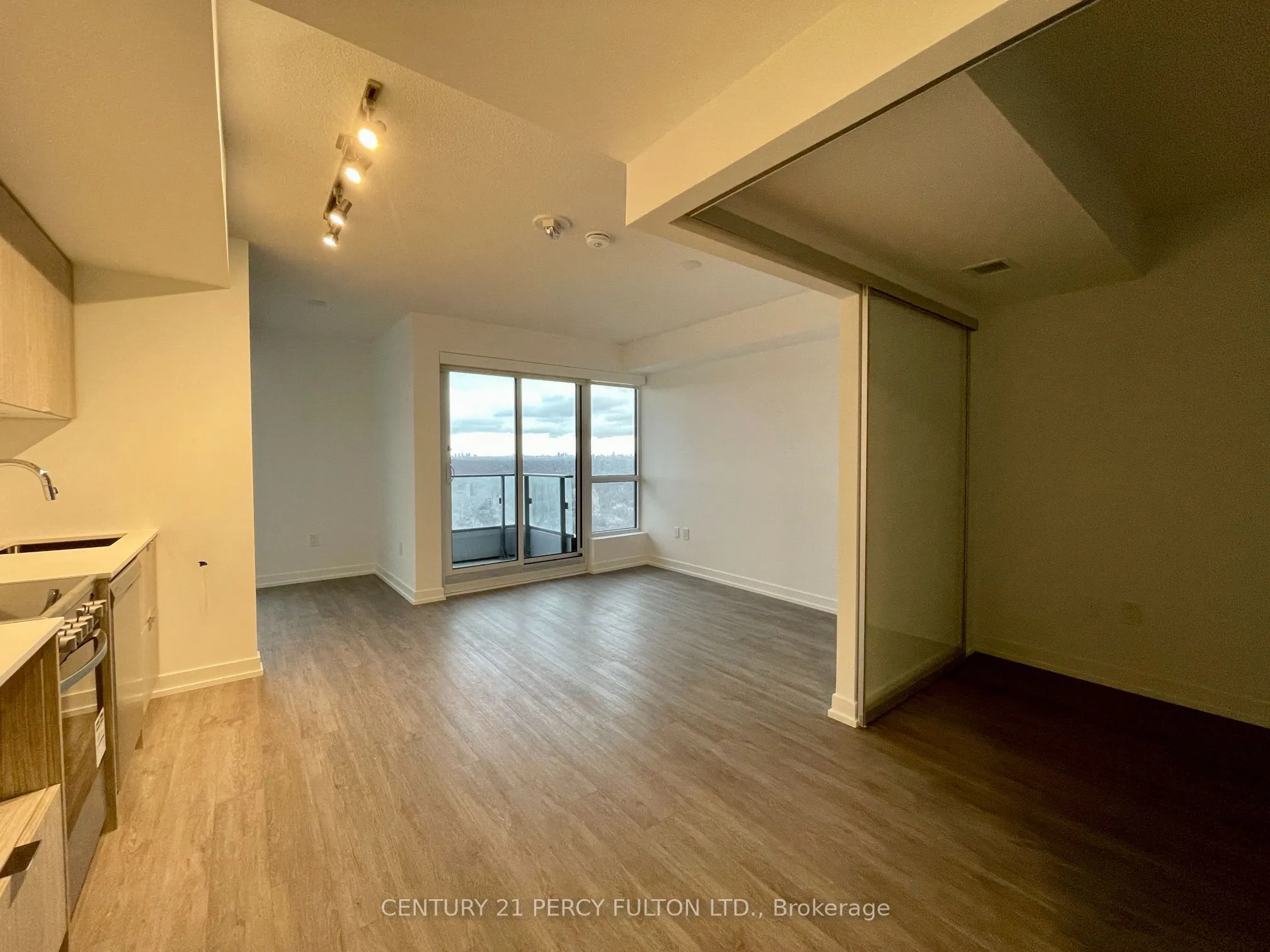 395 Bloor Street E, #2206