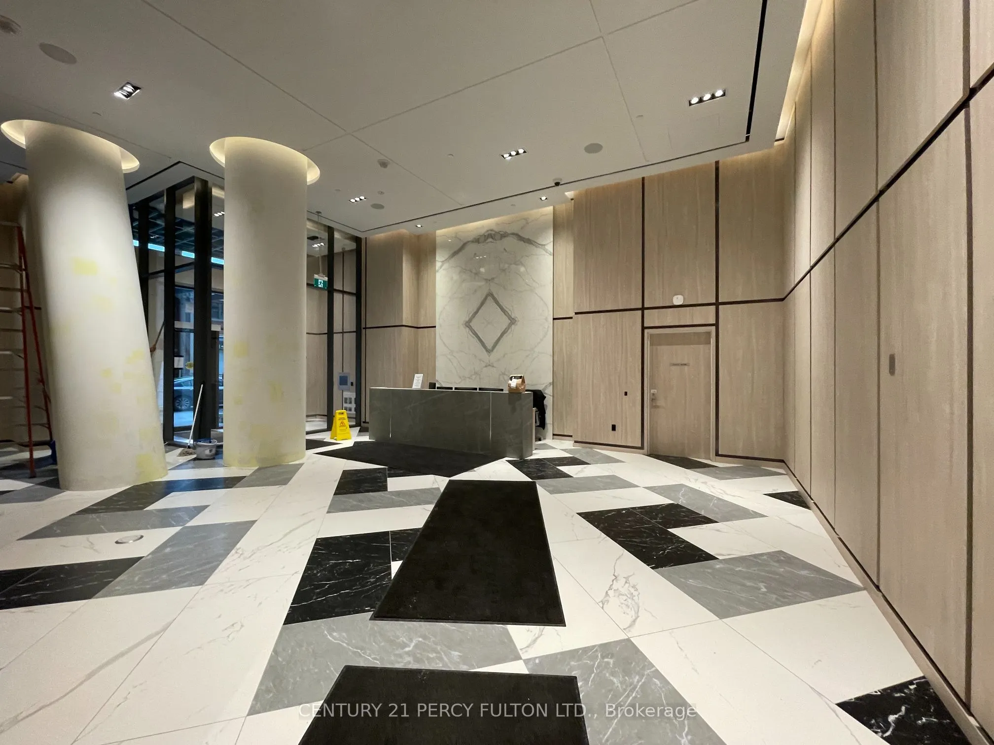 395 Bloor Street E, #2206