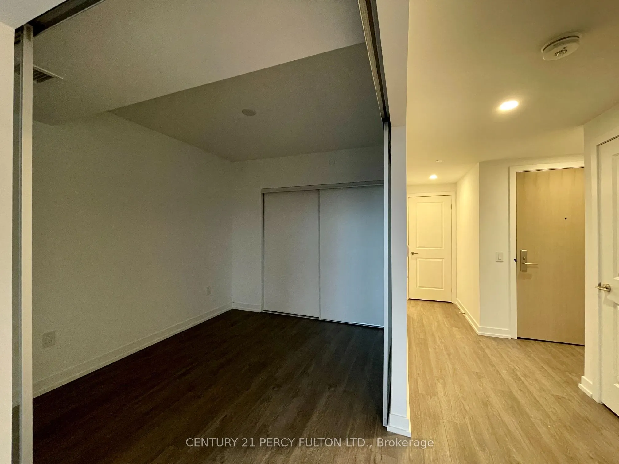 395 Bloor Street E, #2206