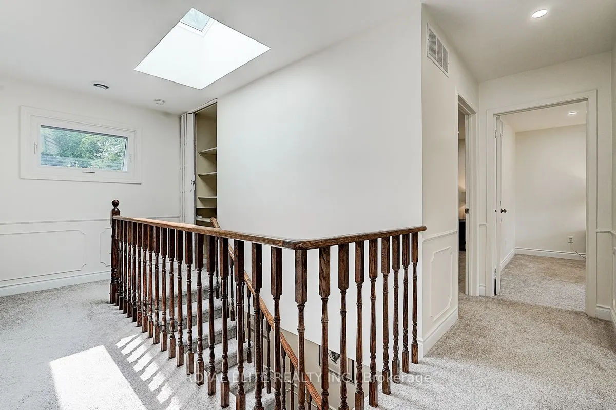11 Abbeywood Trail