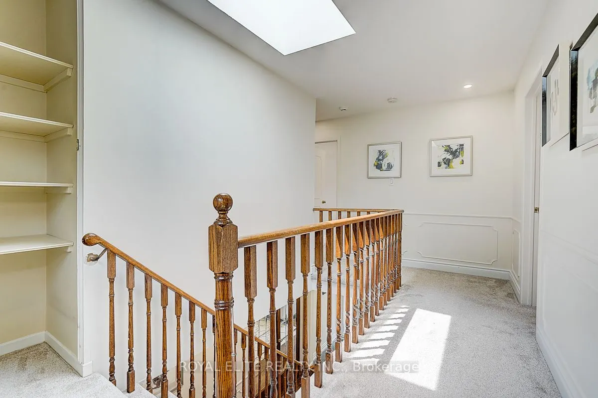 11 Abbeywood Trail