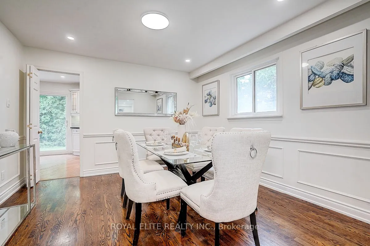 11 Abbeywood Trail