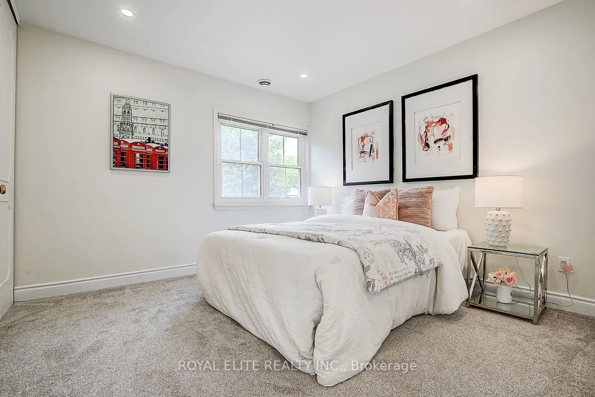 11 Abbeywood Trail