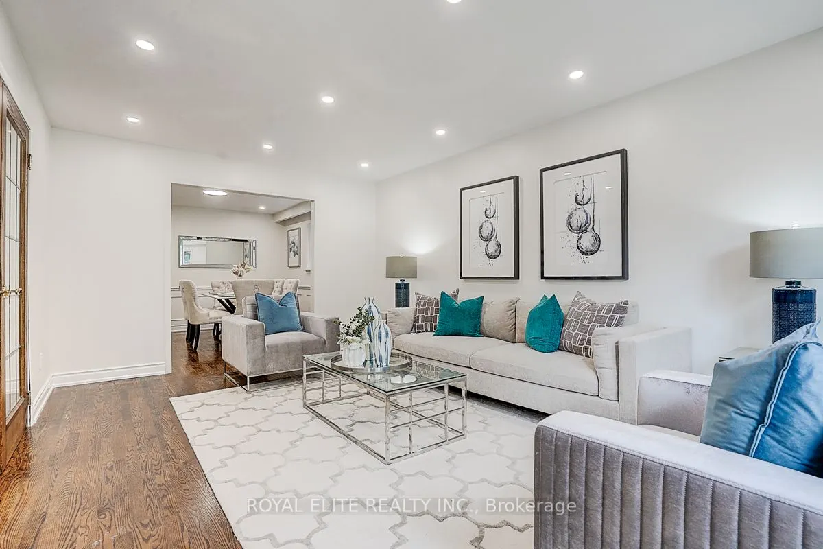 11 Abbeywood Trail