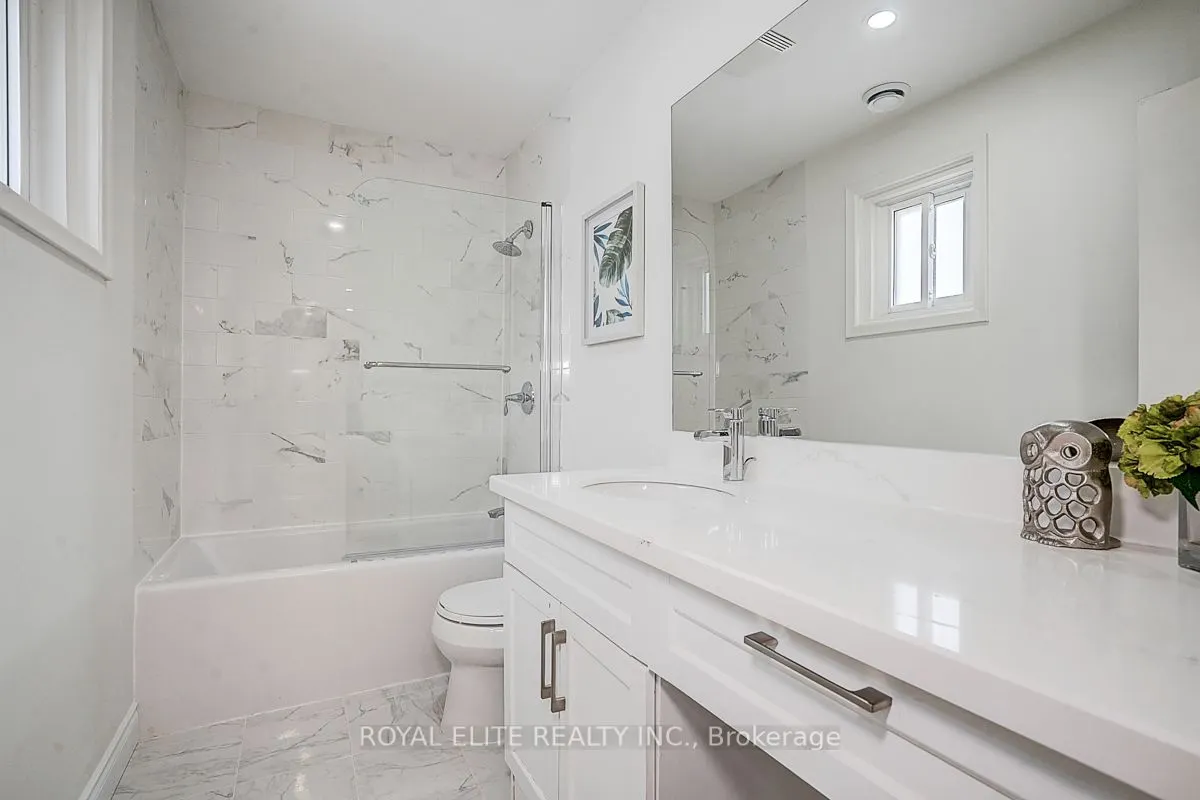 11 Abbeywood Trail