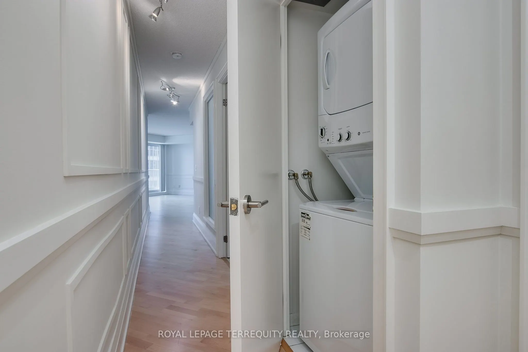 8 York Street, #511