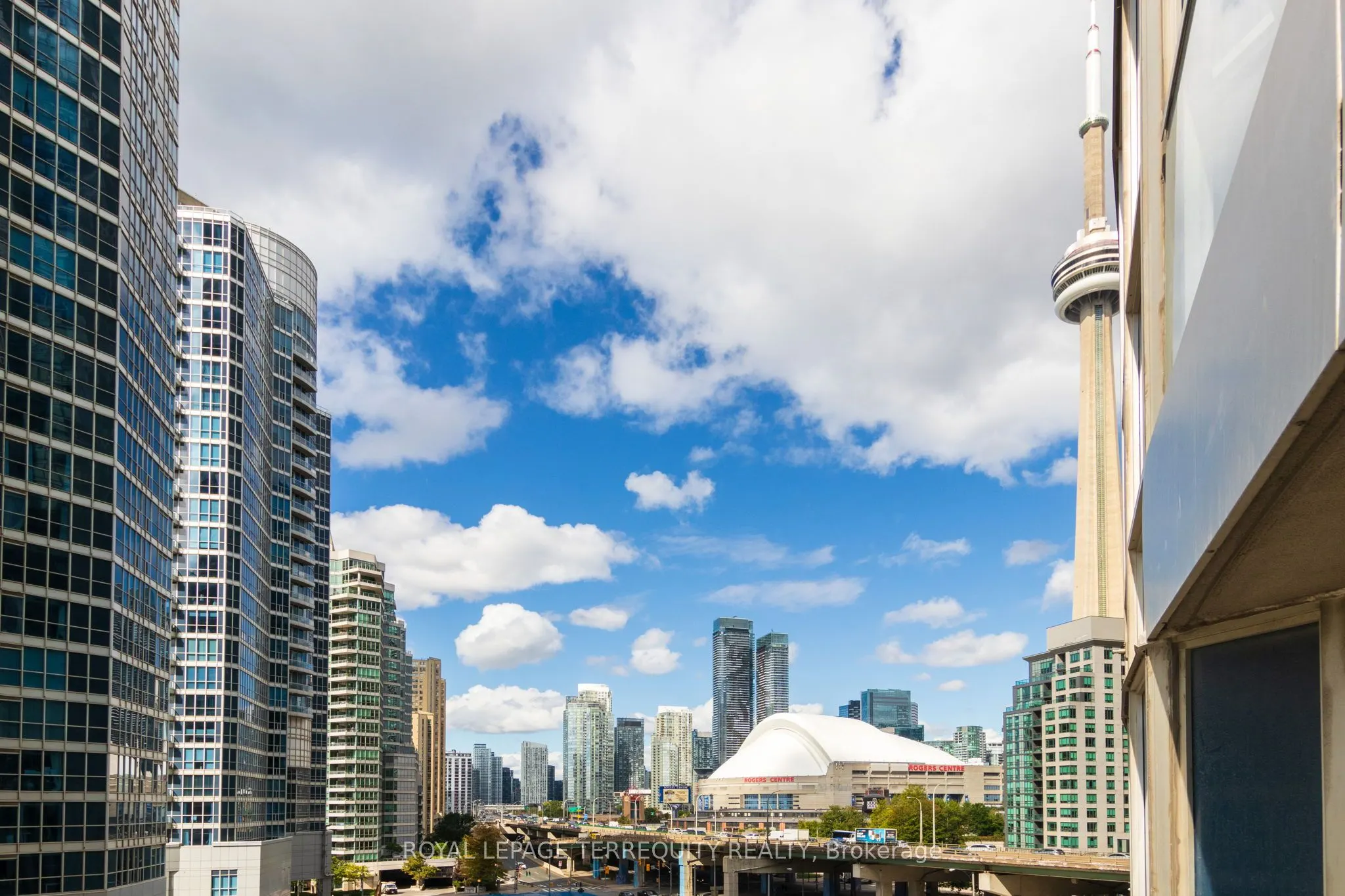 8 York Street, #511