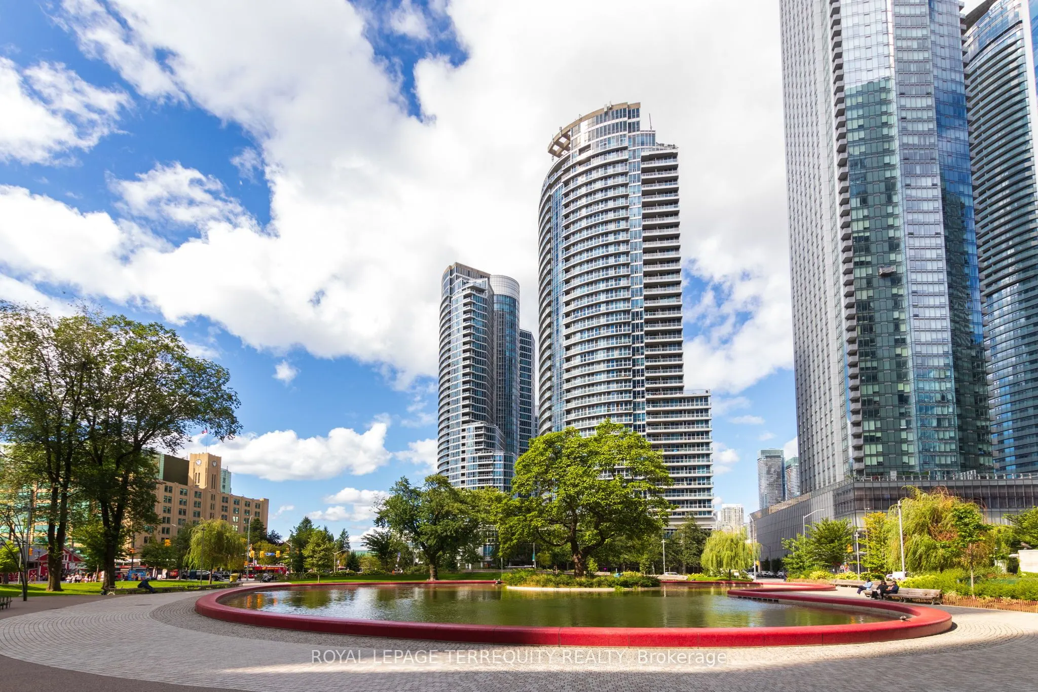 8 York Street, #511