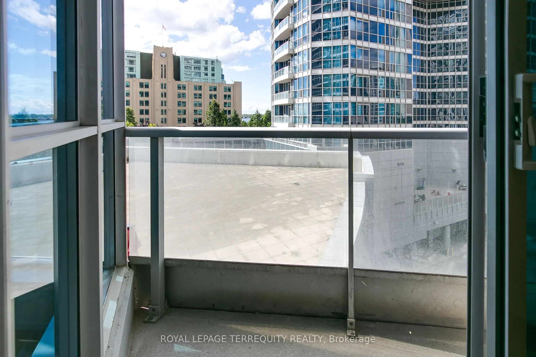 8 York Street, #511