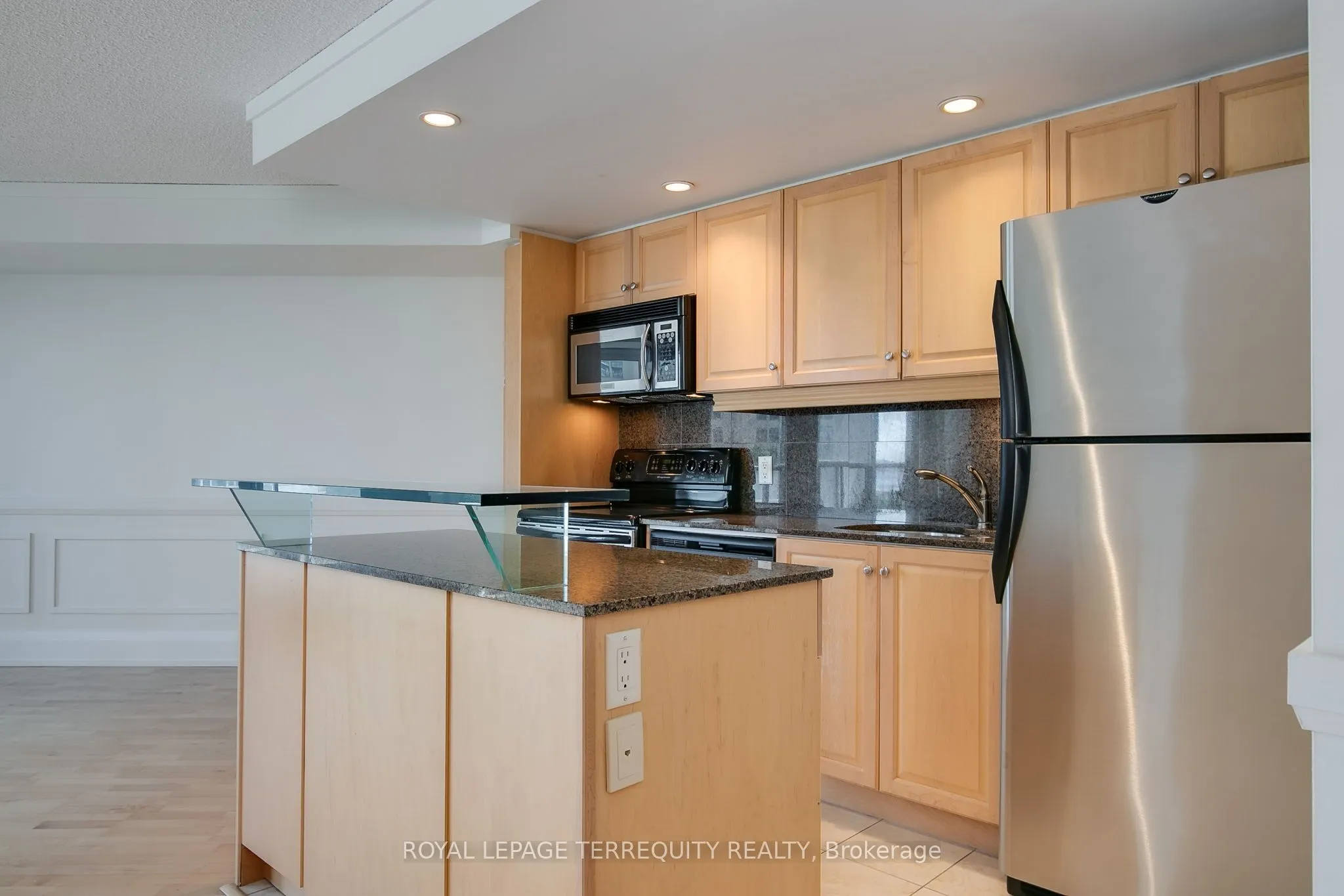 8 York Street, #511