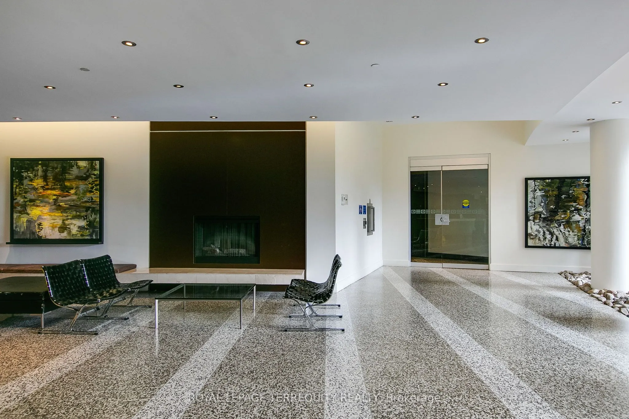 8 York Street, #511