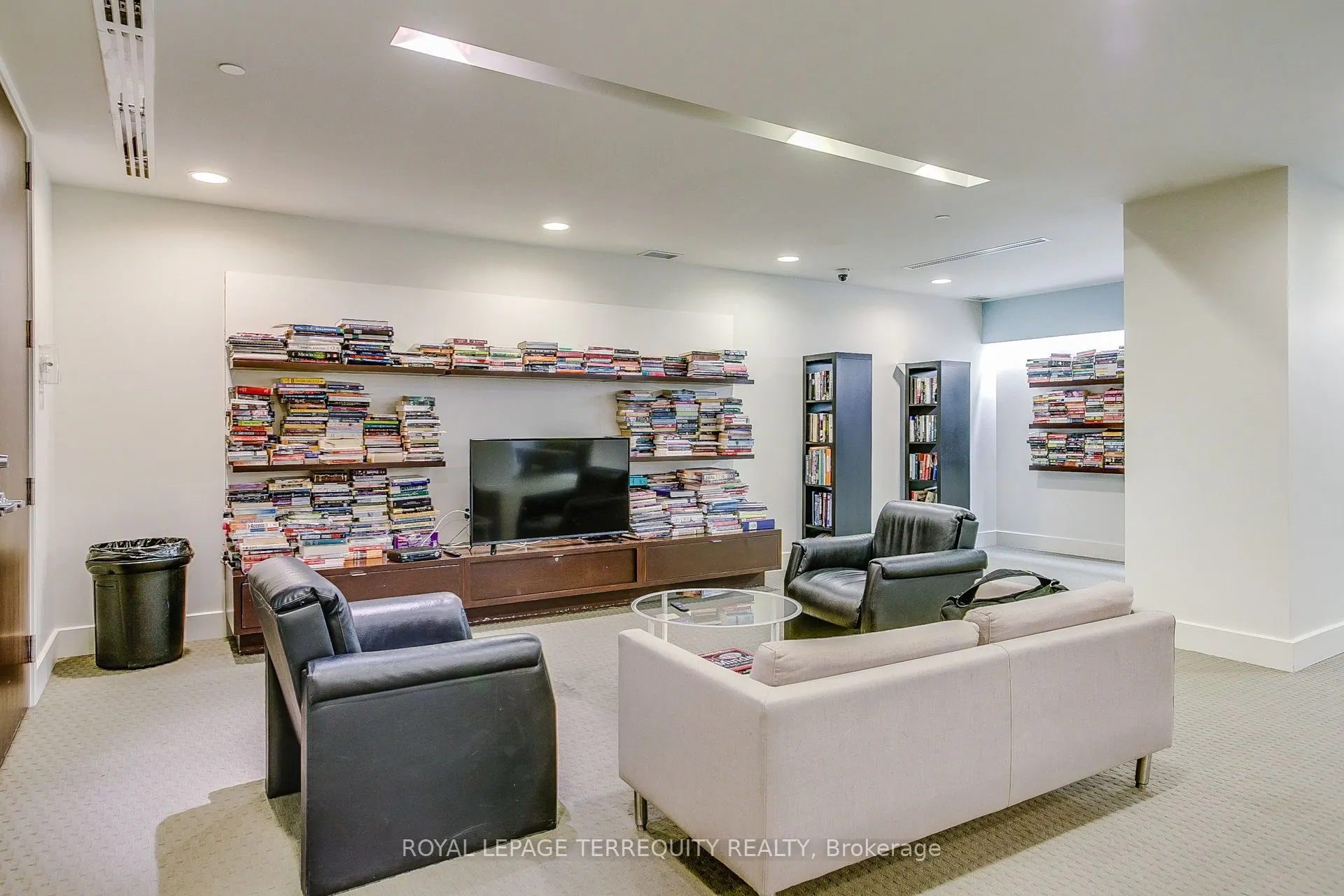 8 York Street, #511