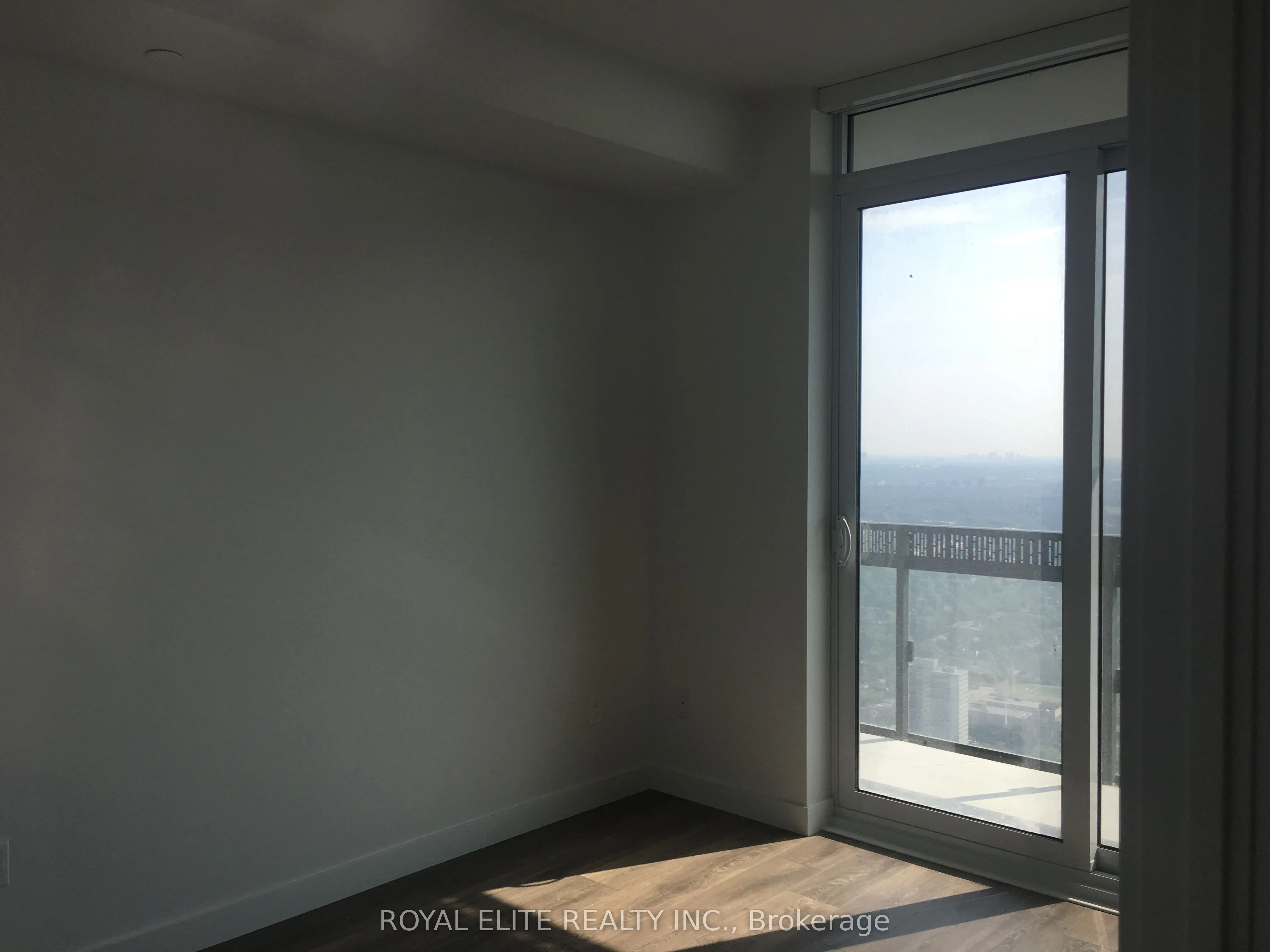 8 Eglinton Avenue E, #5409