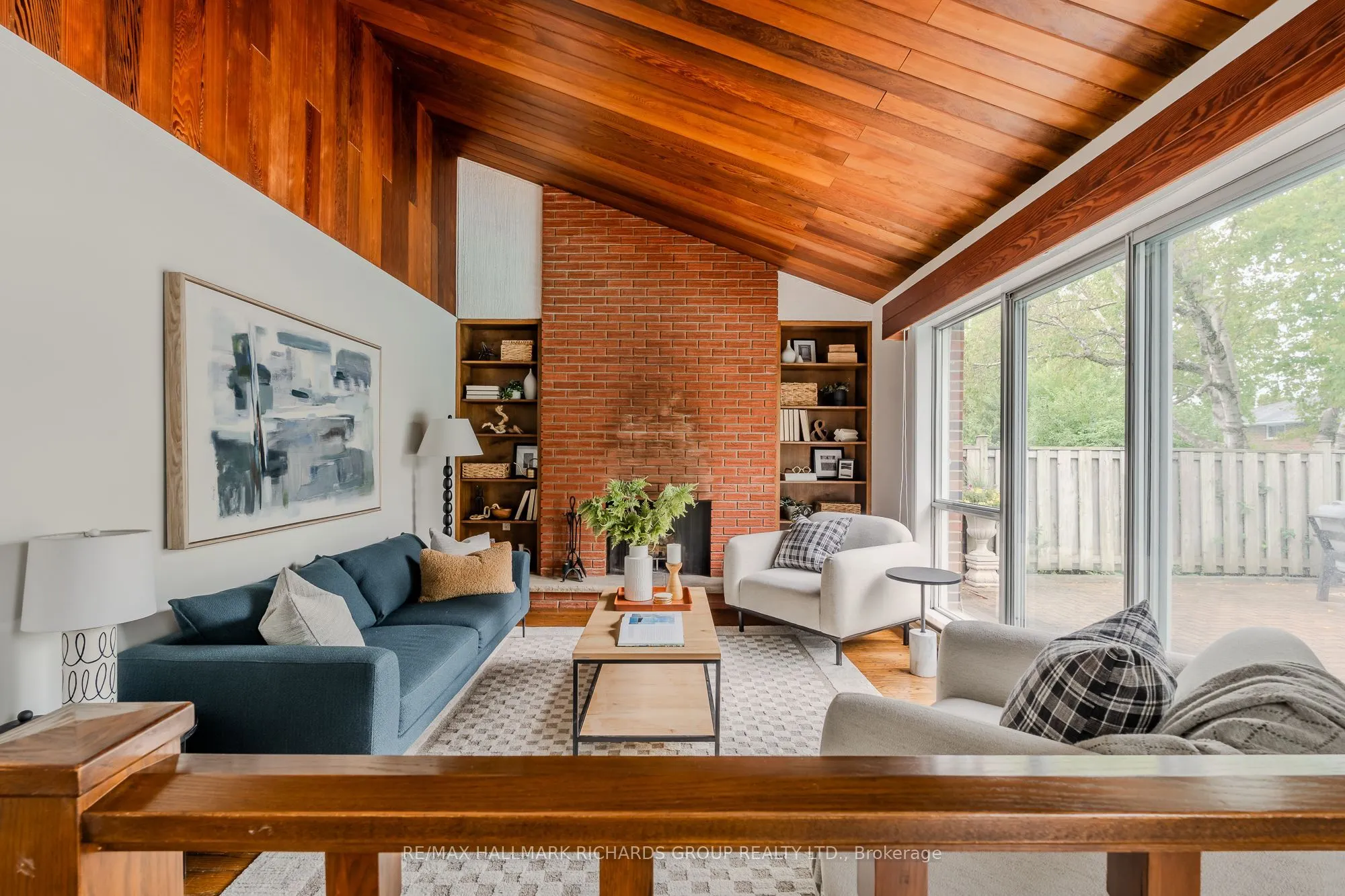 30 Skyview Crescent