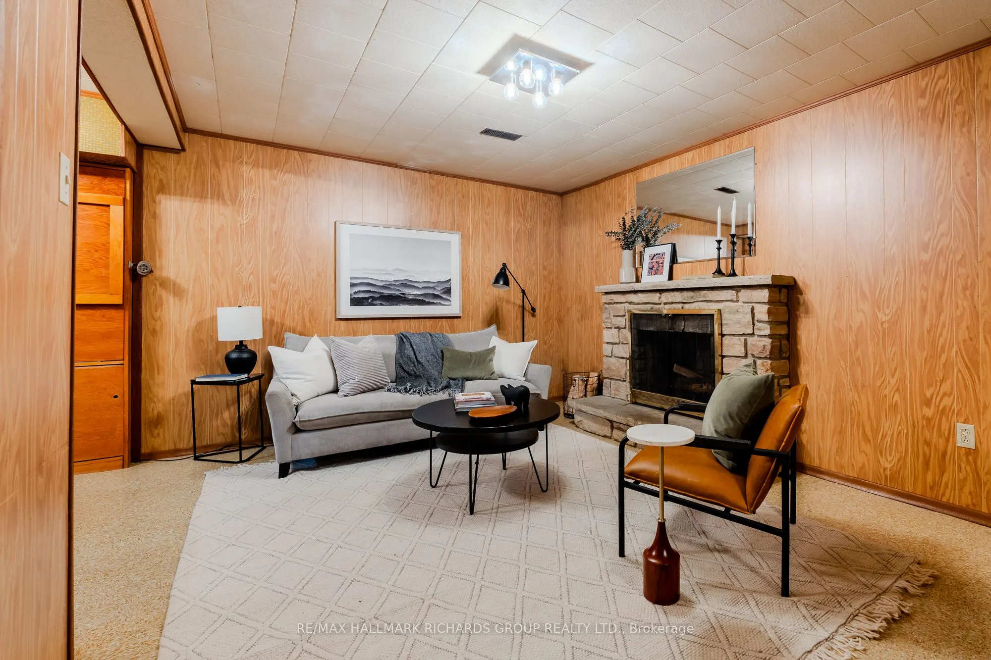30 Skyview Crescent