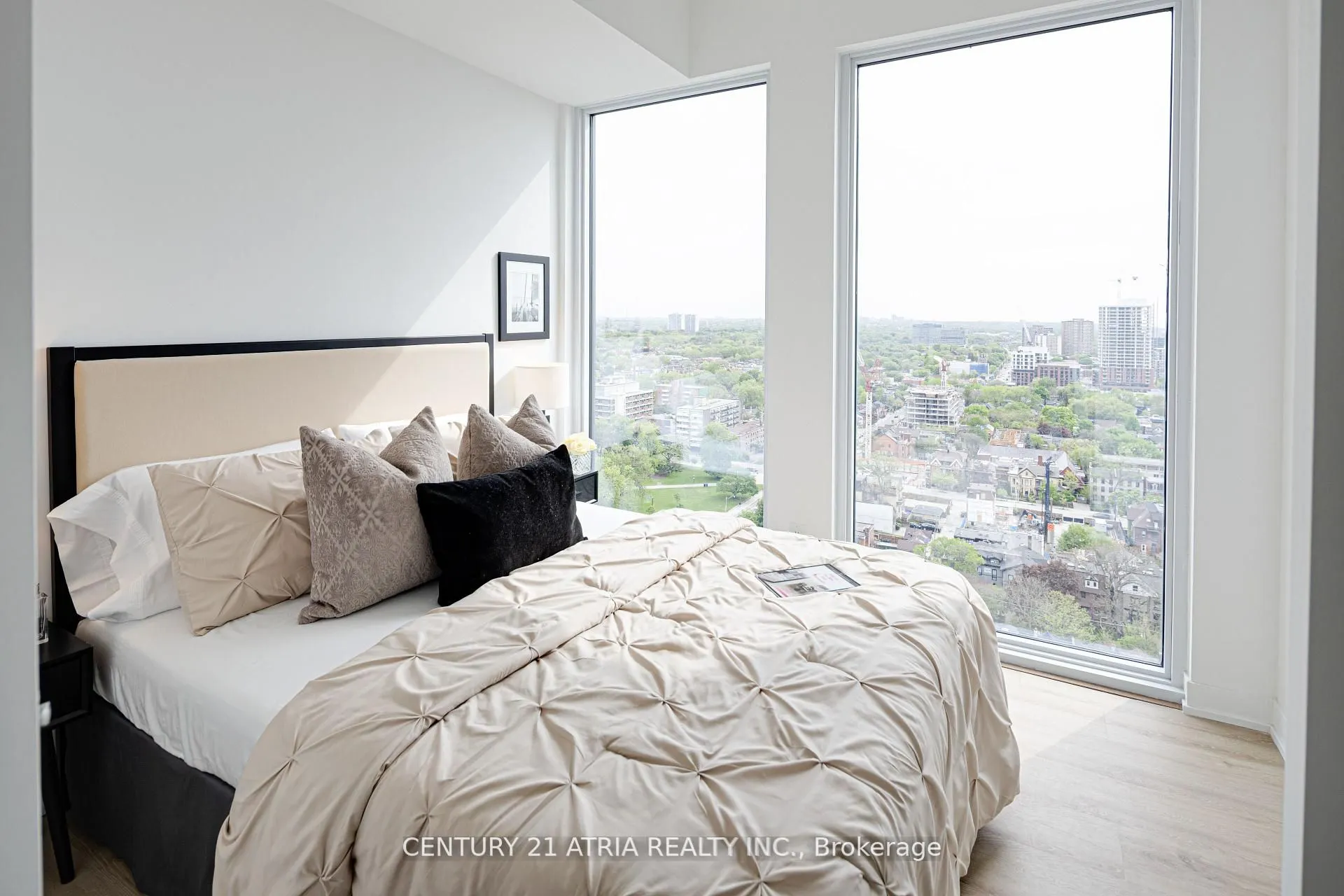 319 Jarvis Street, #2515