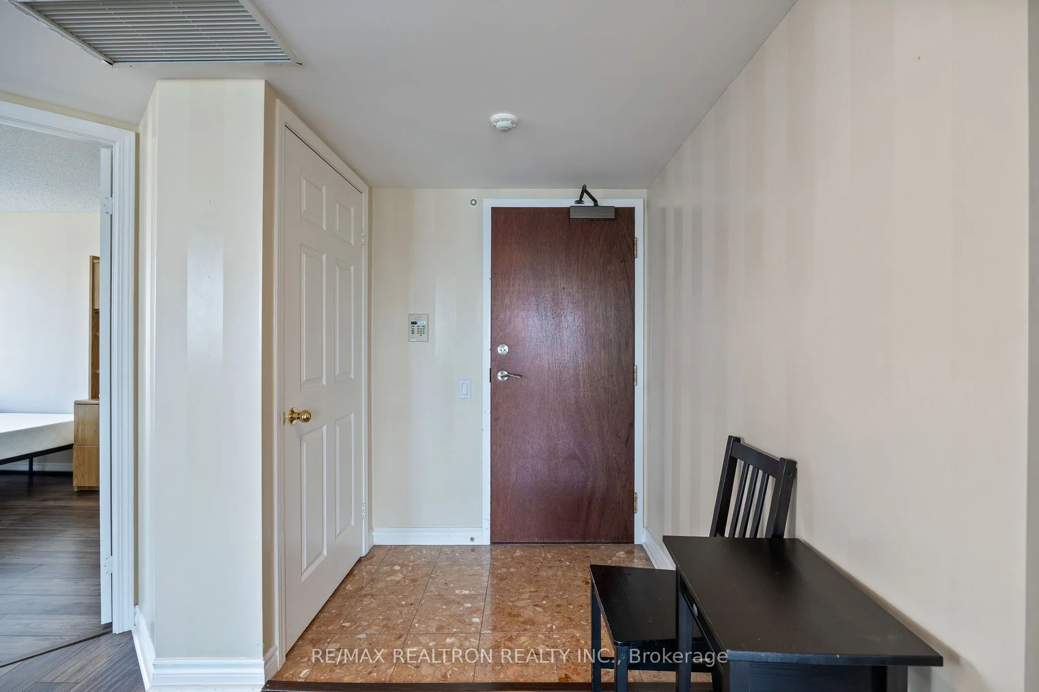 8 Covington Road, #504