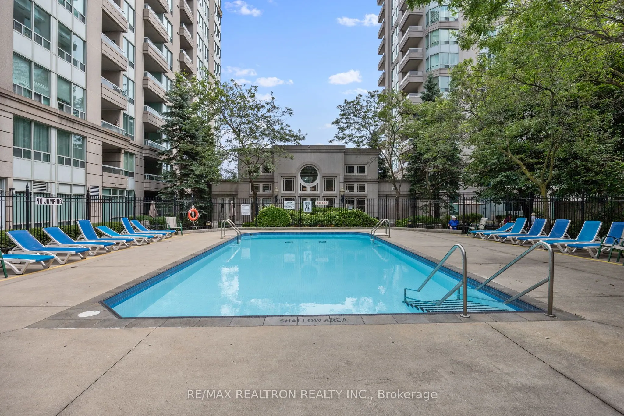 8 Covington Road, #504