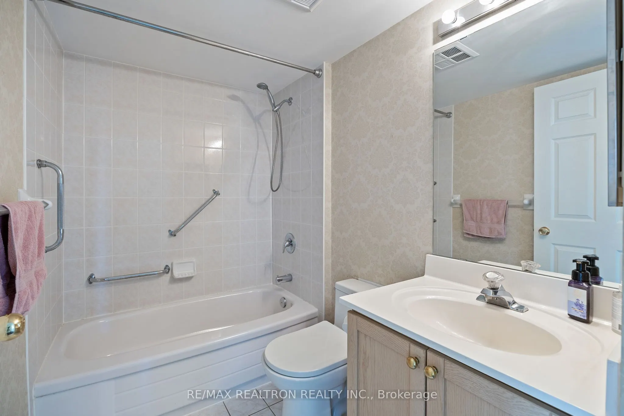 8 Covington Road, #504