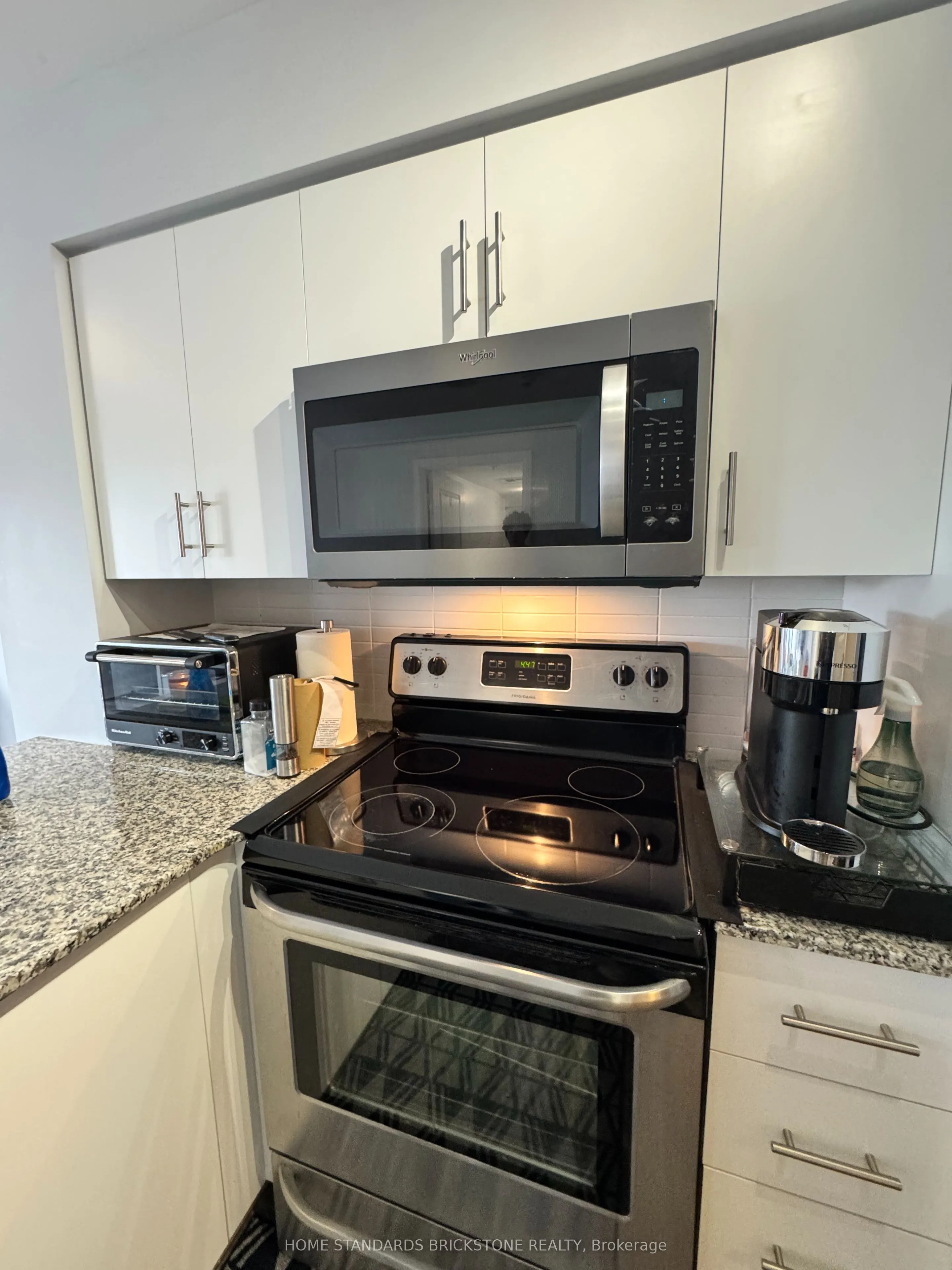 23 Sheppard Avenue E, #1601