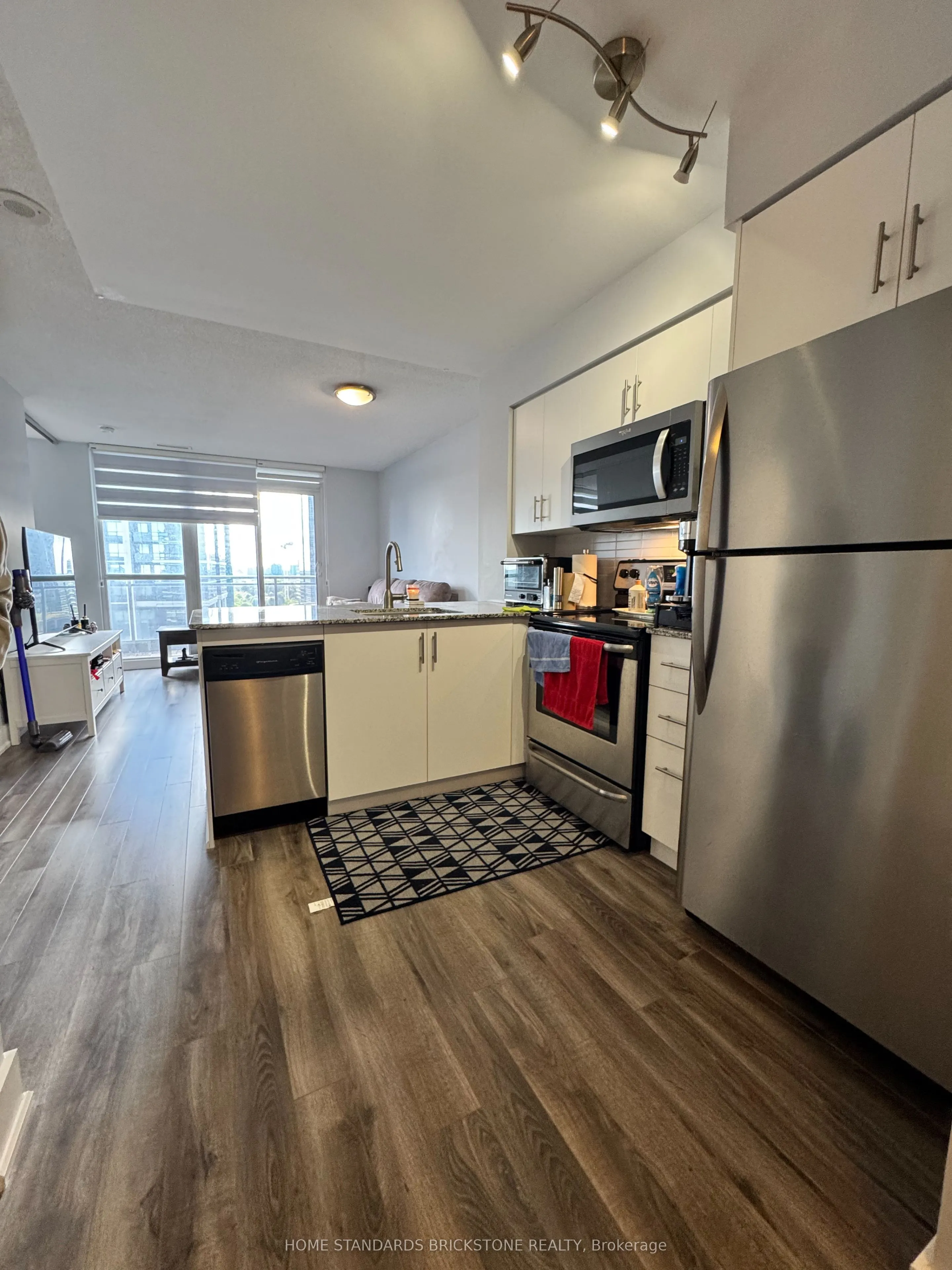 23 Sheppard Avenue E, #1601
