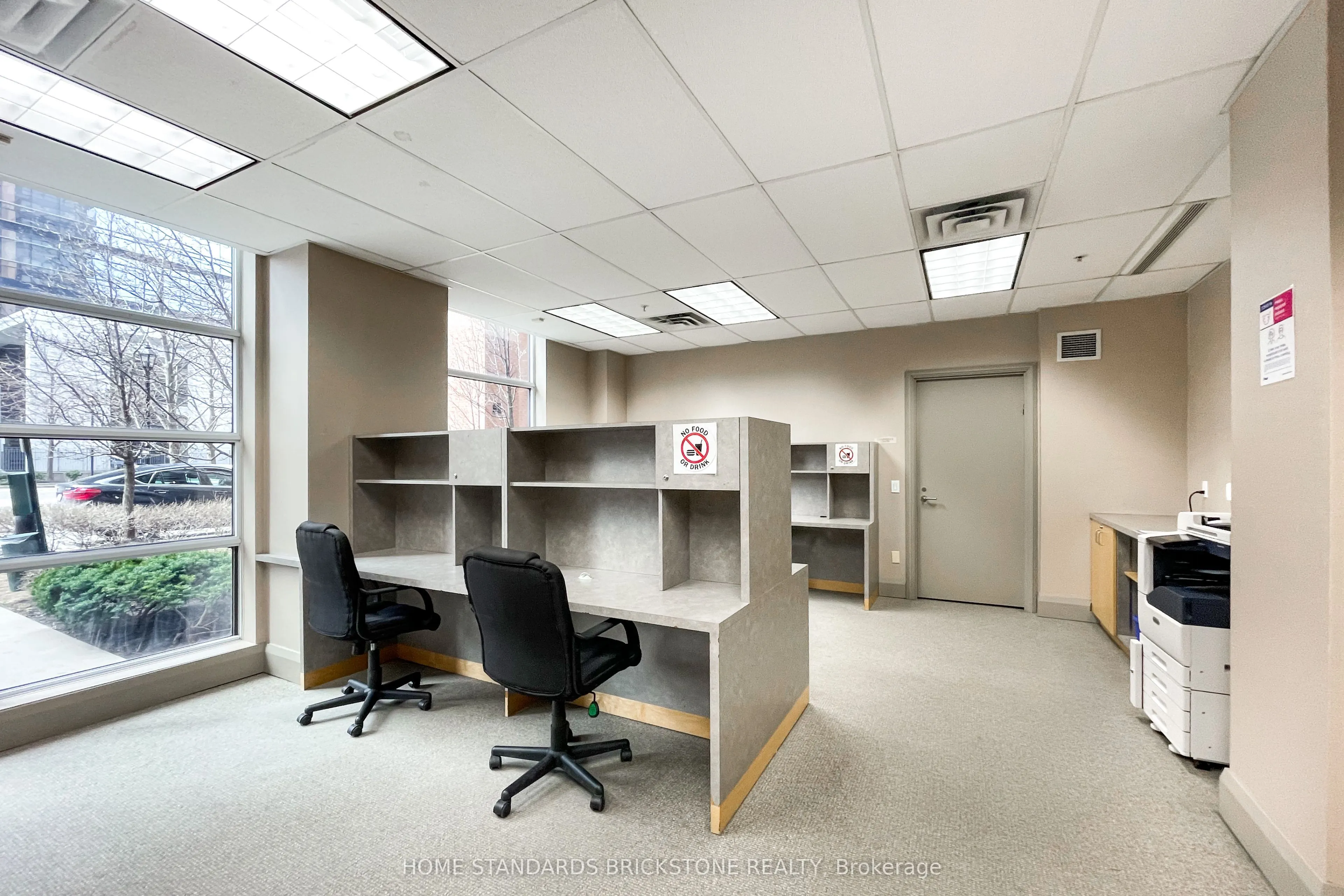 23 Sheppard Avenue E, #1601