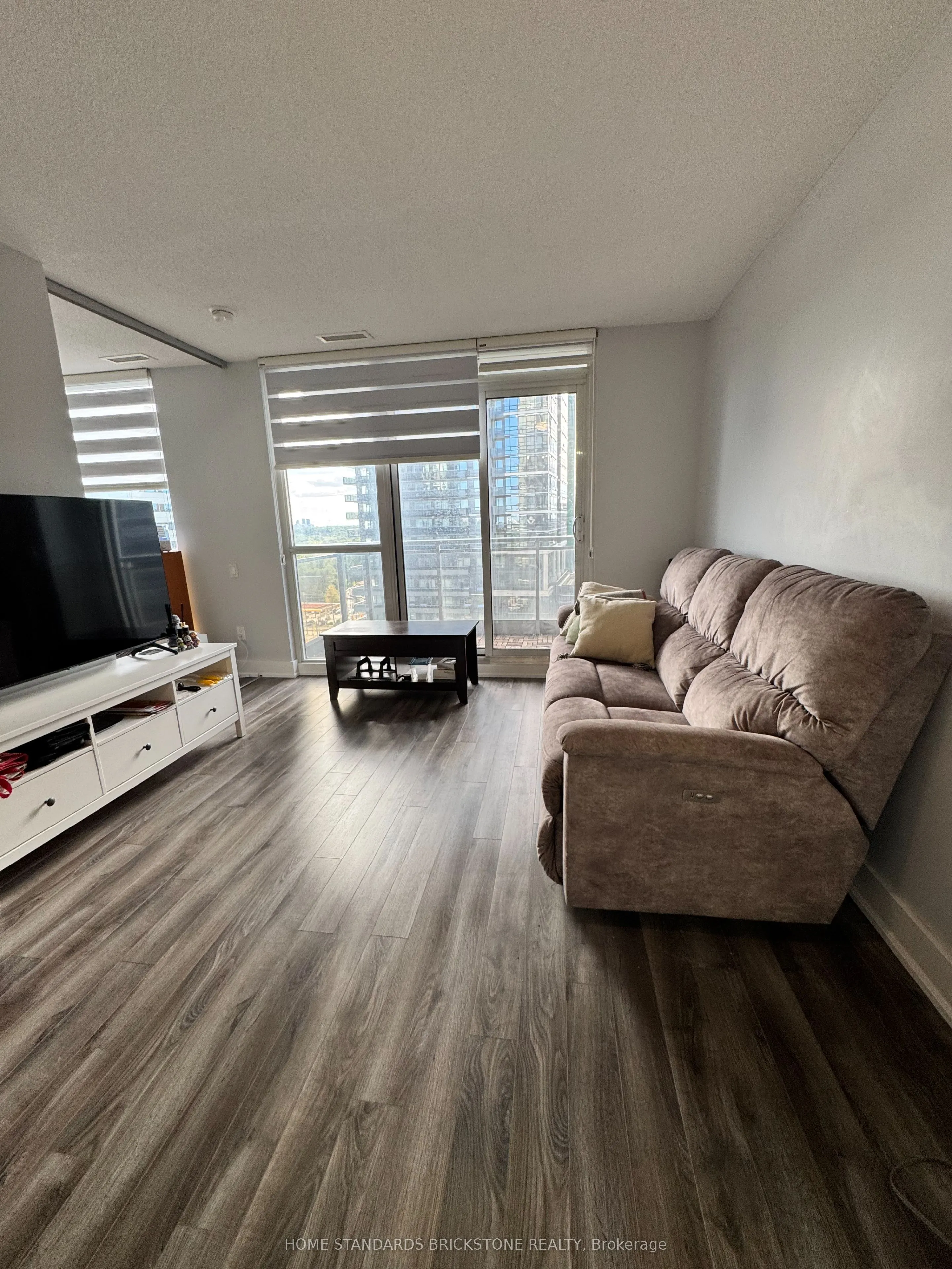 23 Sheppard Avenue E, #1601