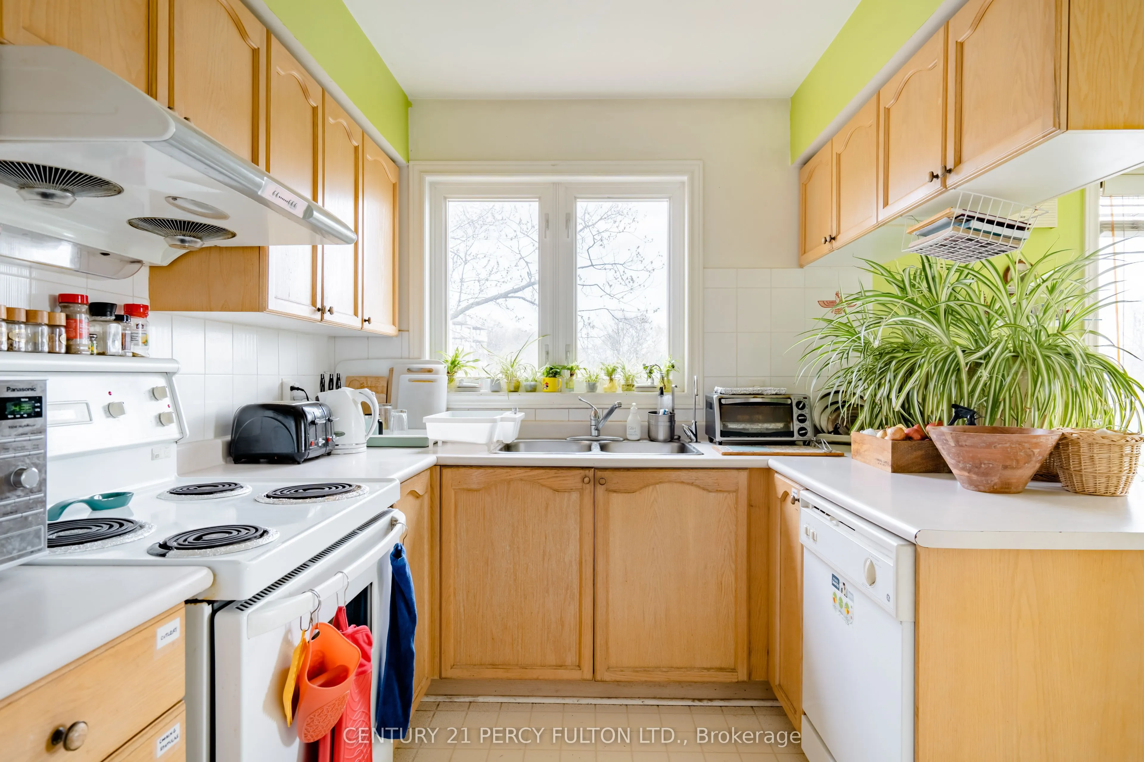 6A Leaside Park Drive, #14